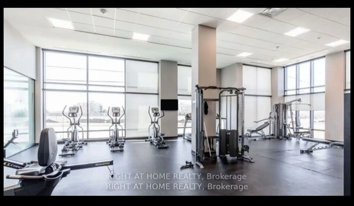 681 YONGE Street E, #612