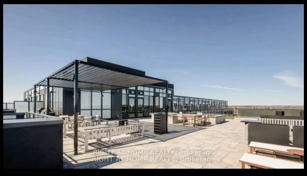 681 YONGE Street E, #612