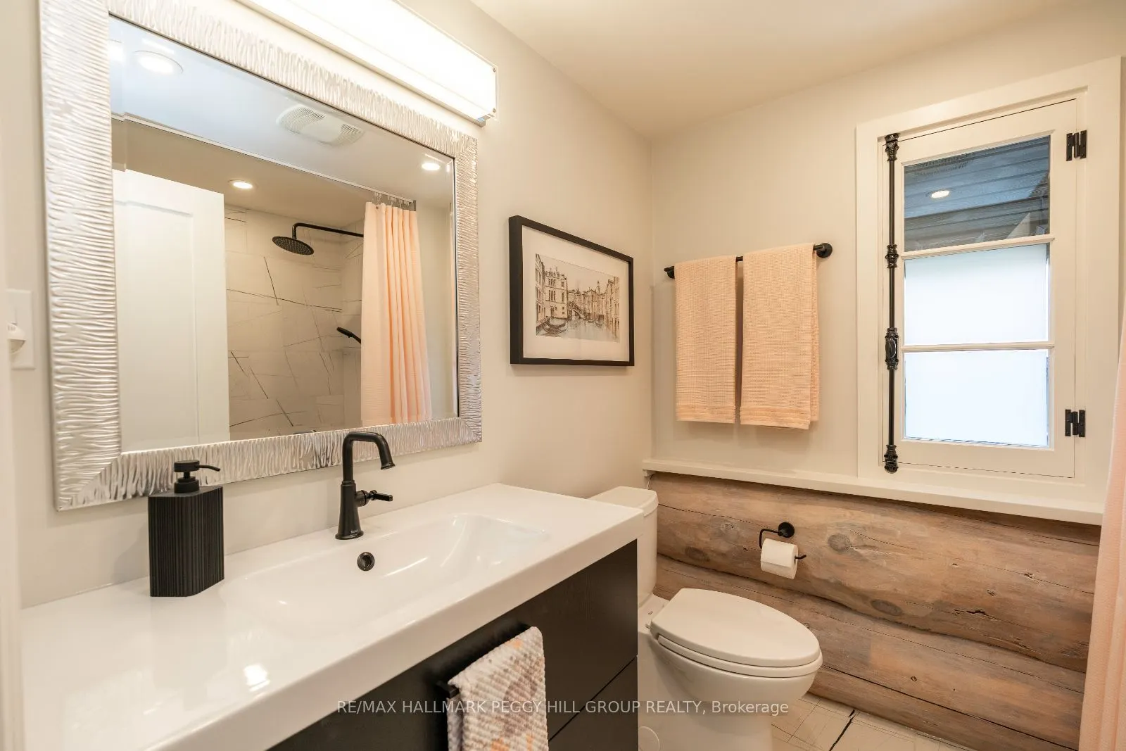 2 Sunnyside Avenue