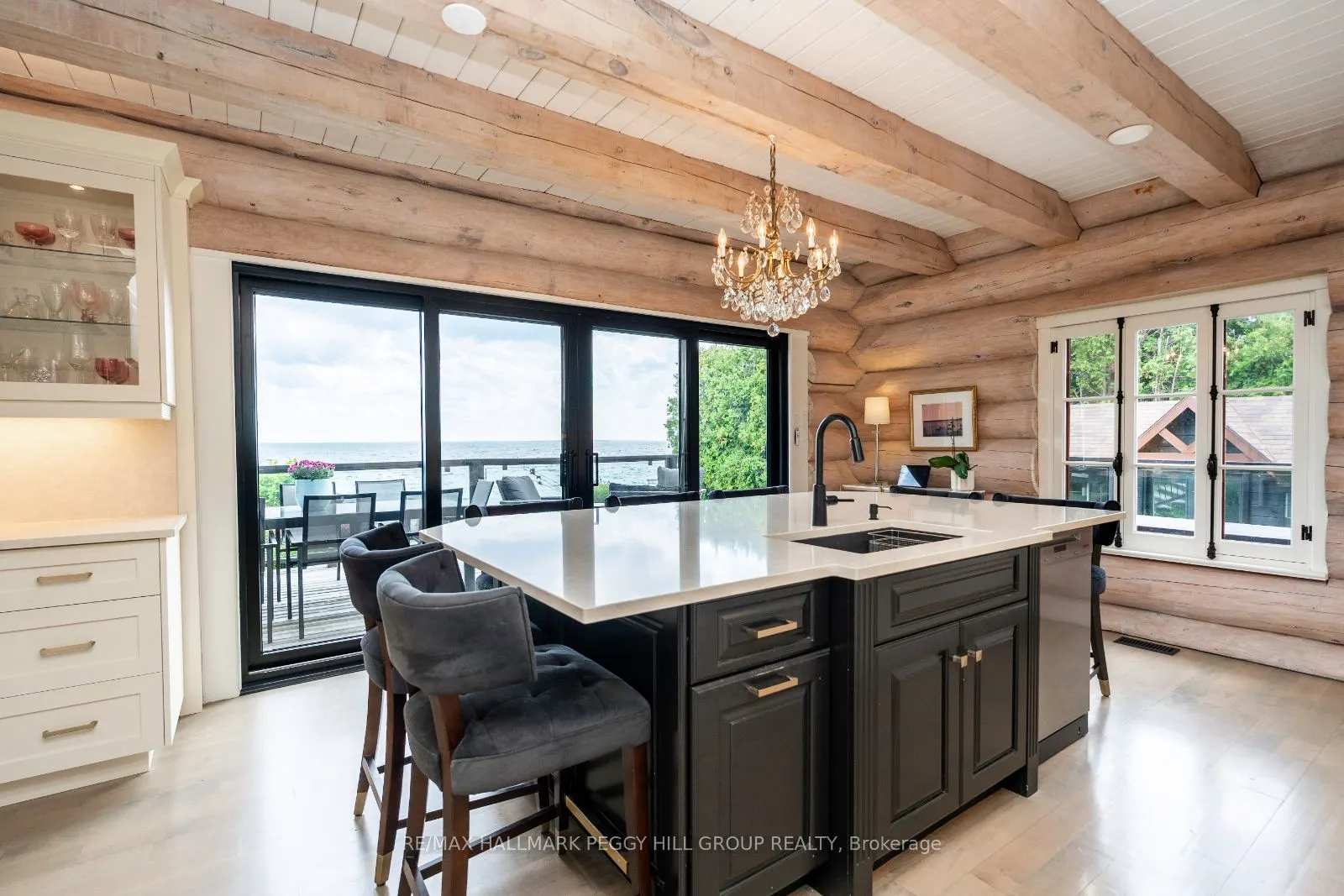 2 Sunnyside Avenue