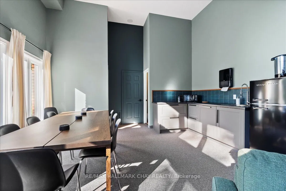 10 Coulter Street, #335