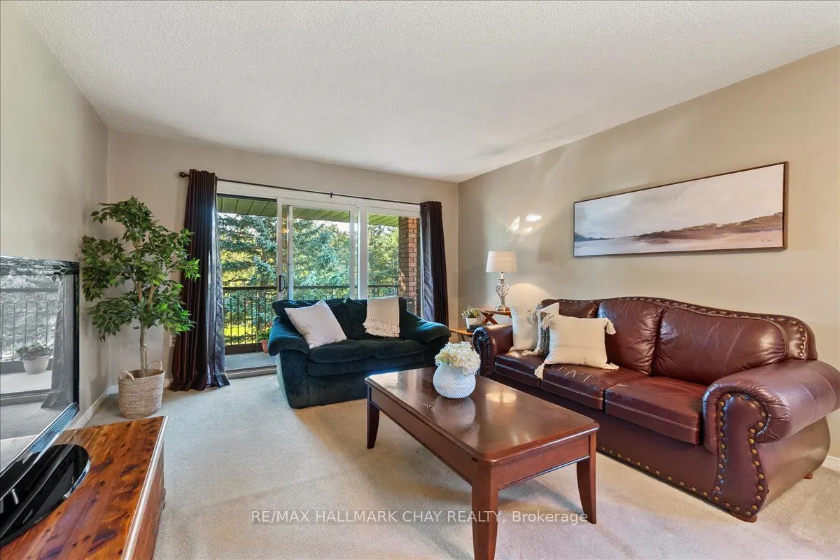 10 Coulter Street, #335
