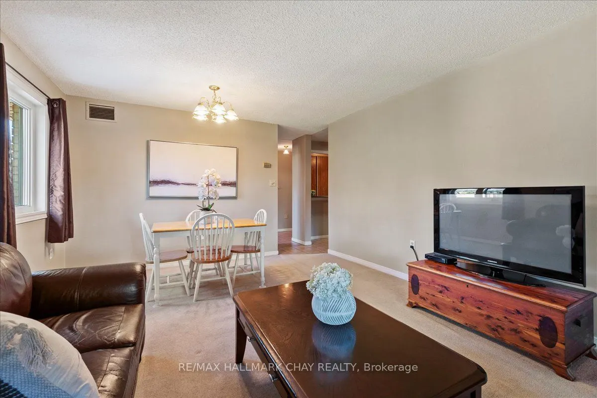 10 Coulter Street, #335