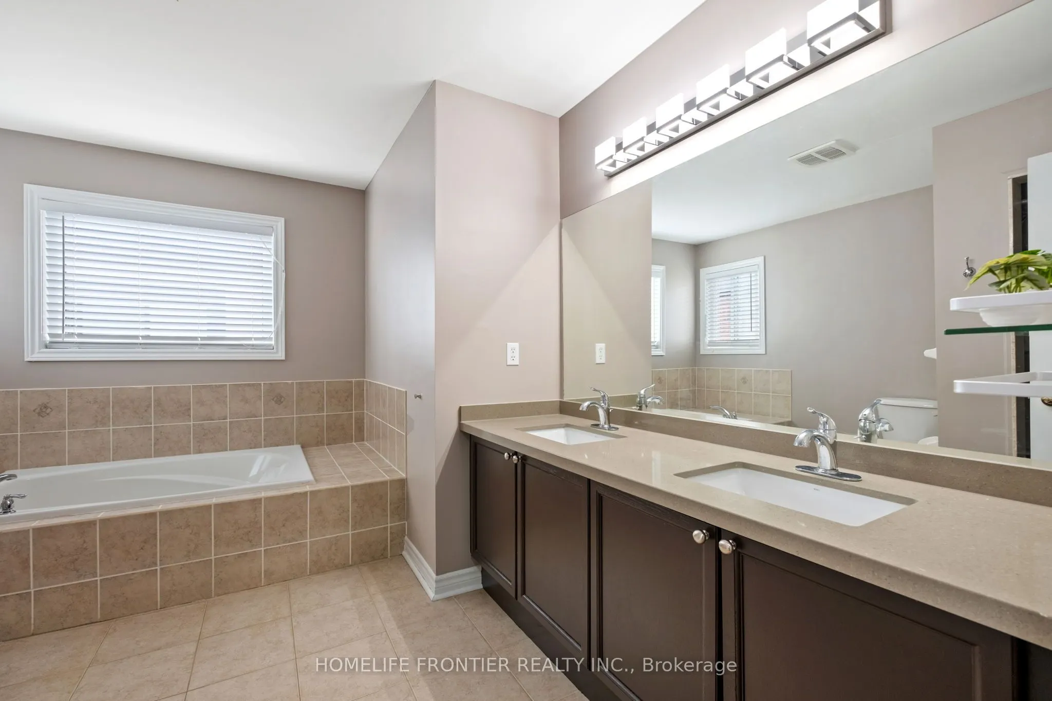 11 Maple Crown Terrace