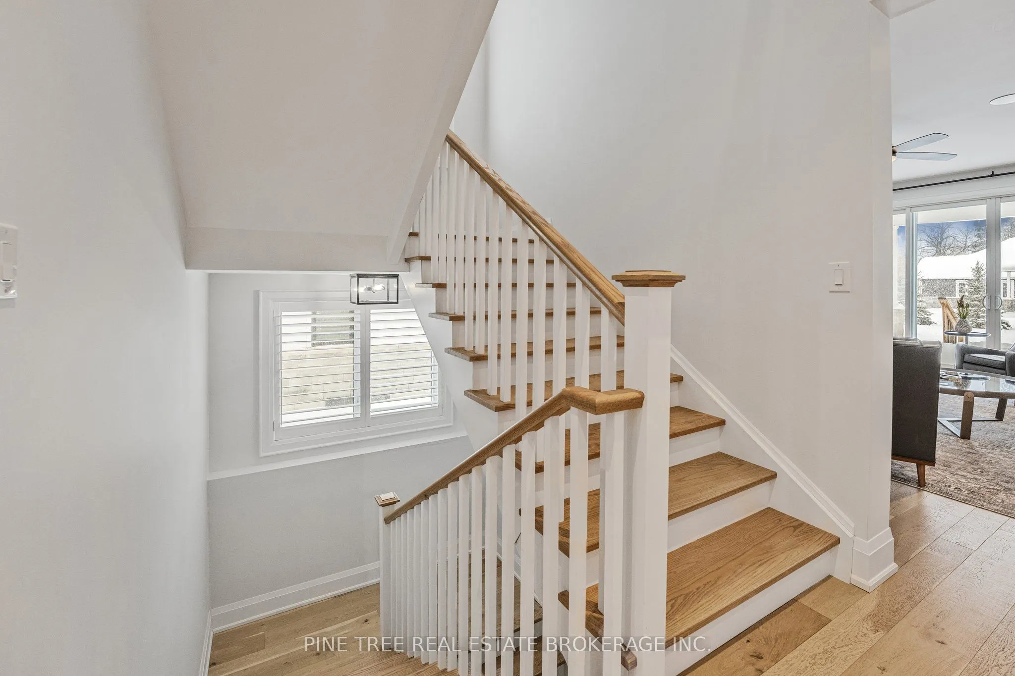 6 Colborne Street
