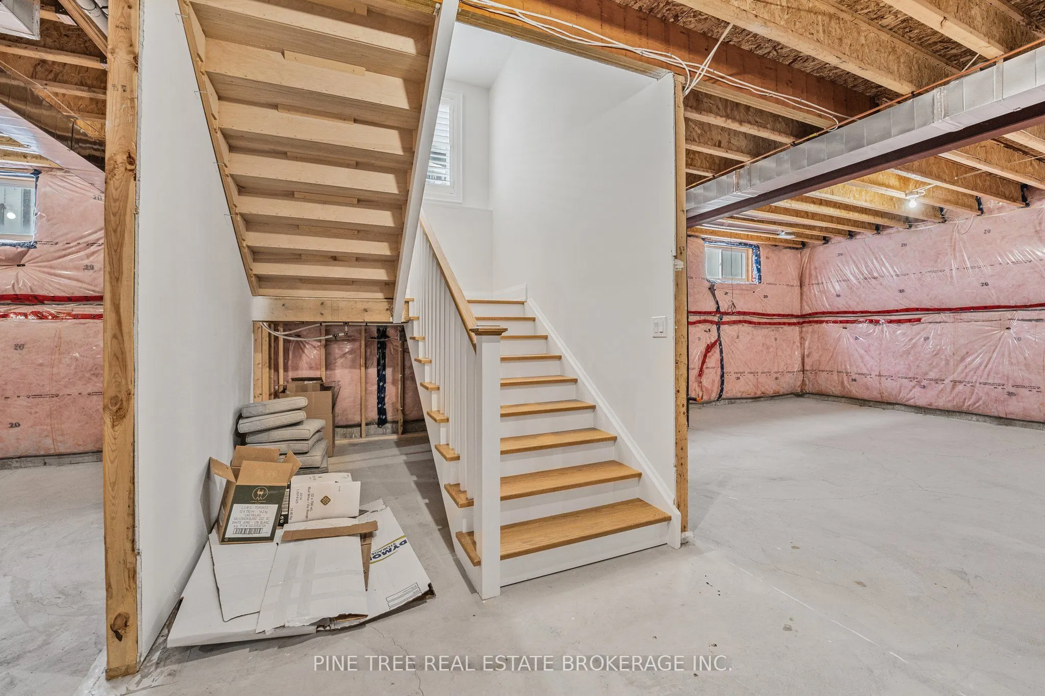 6 Colborne Street