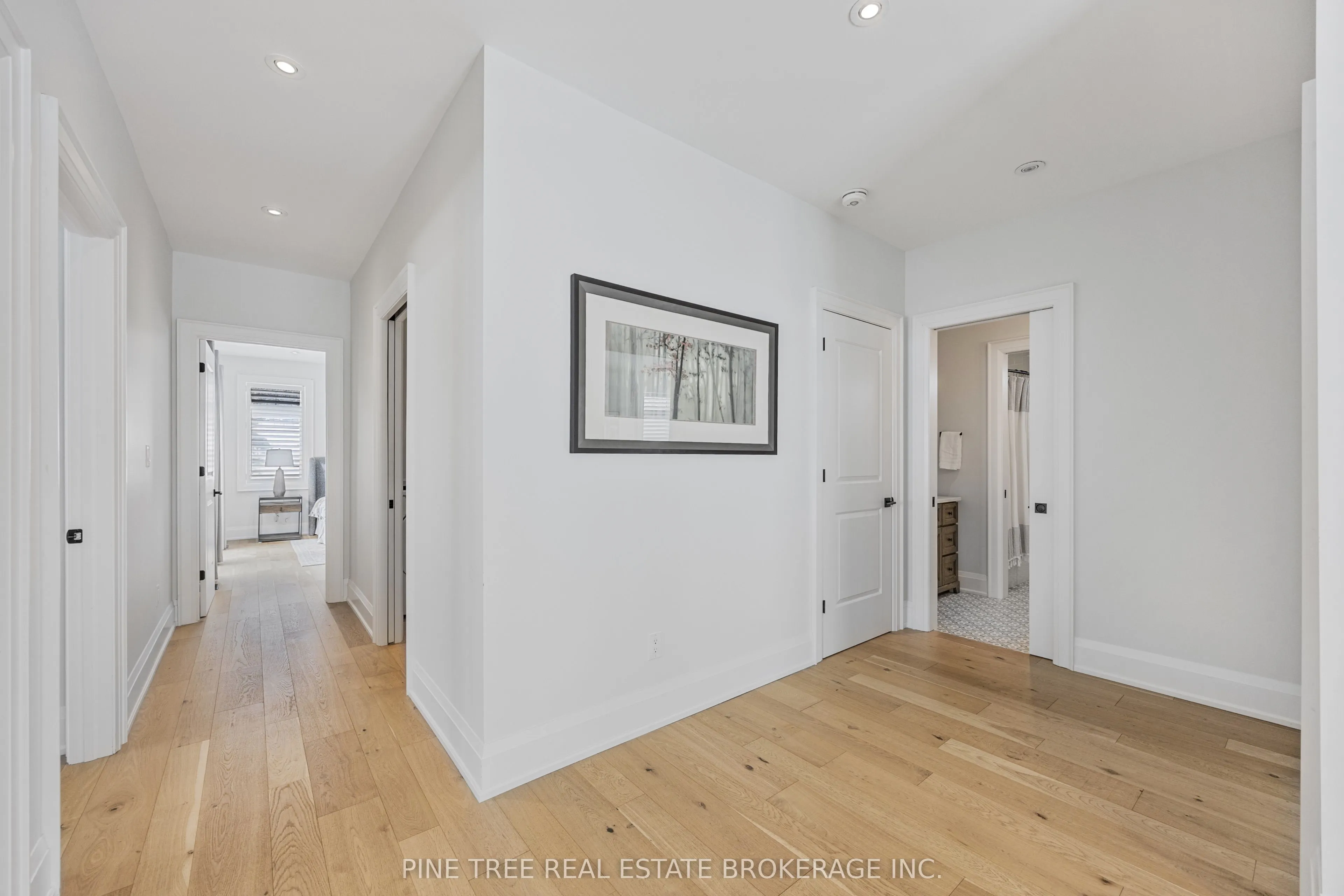 6 Colborne Street