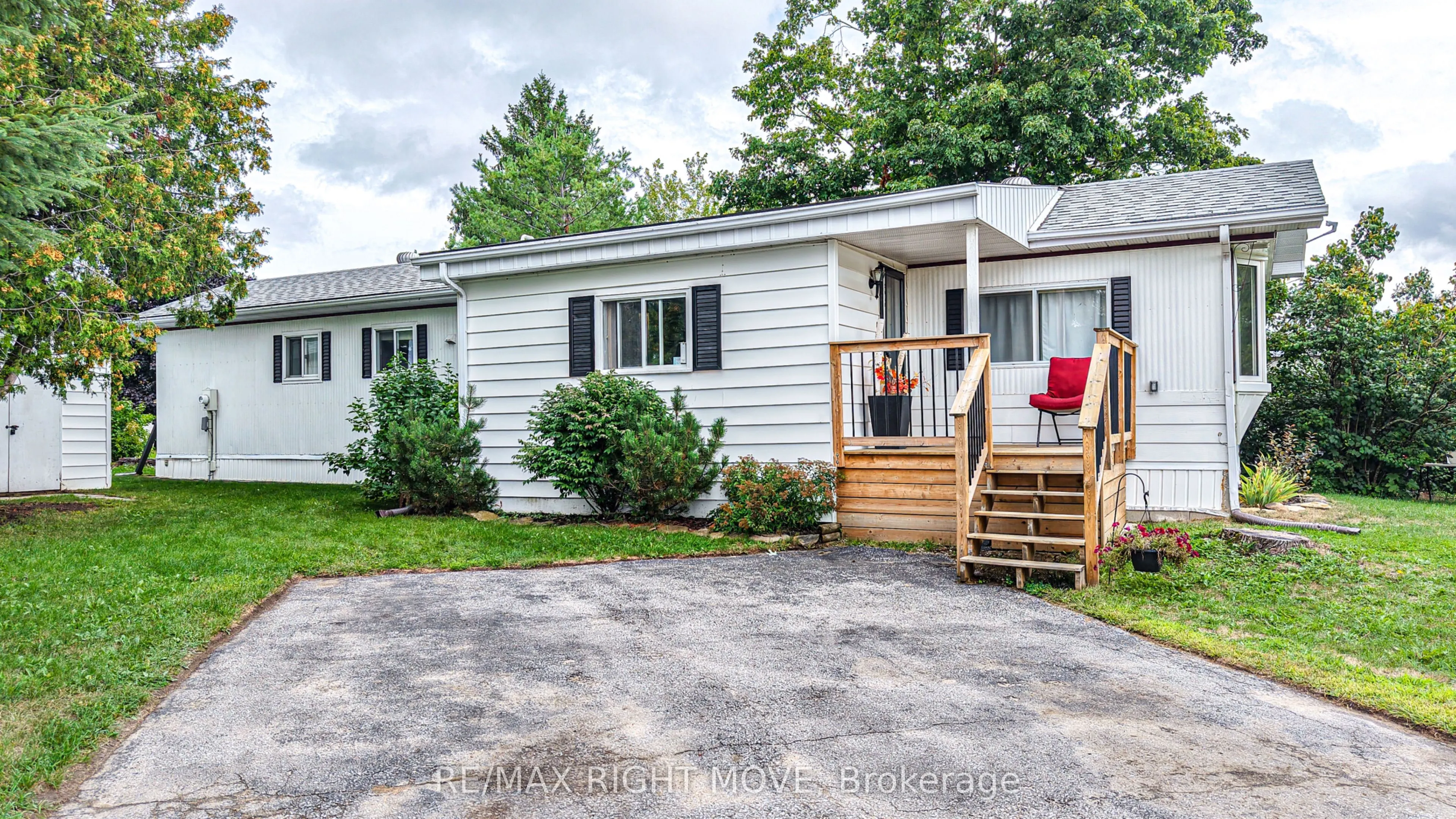 17 Balantrae Drive