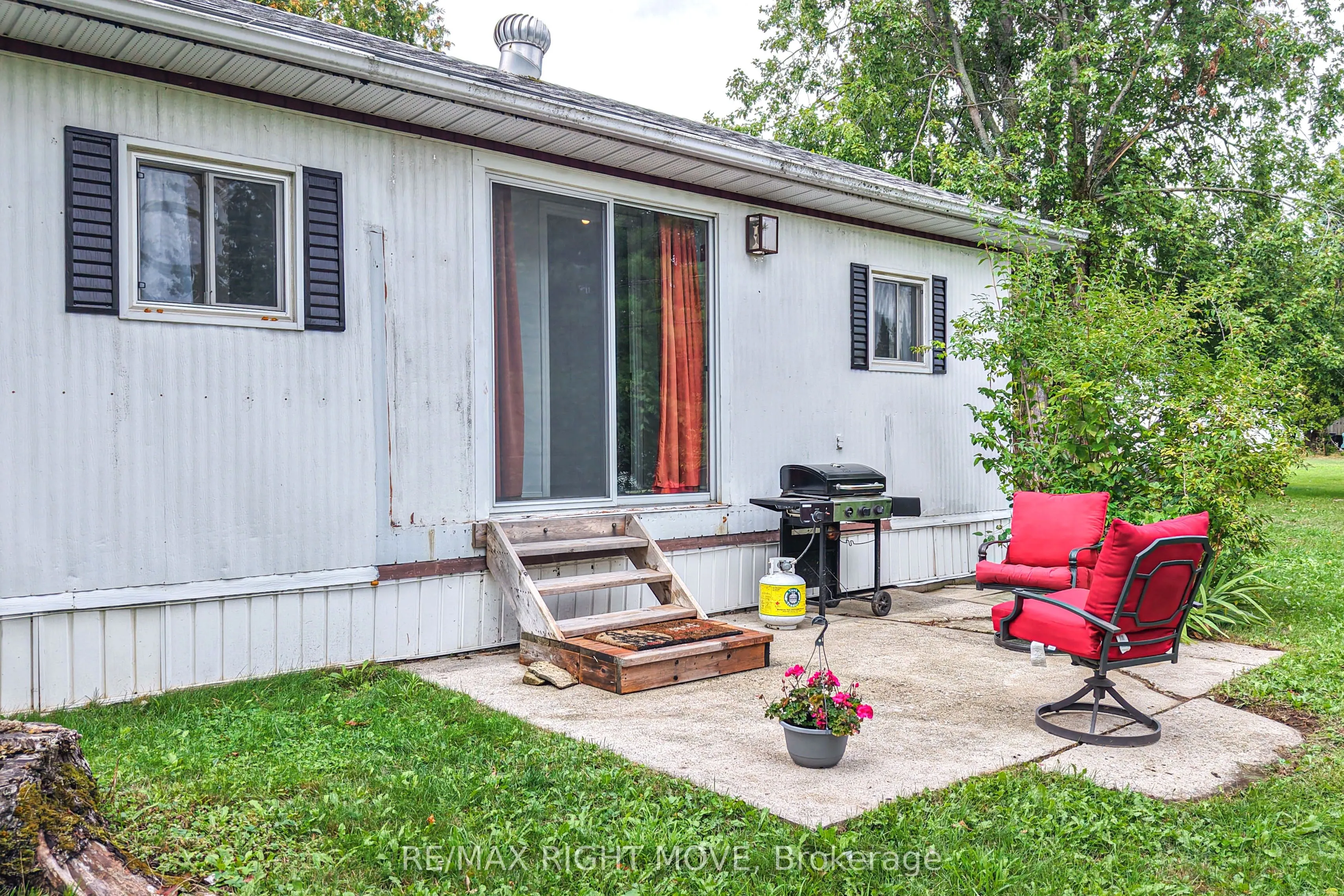 17 Balantrae Drive