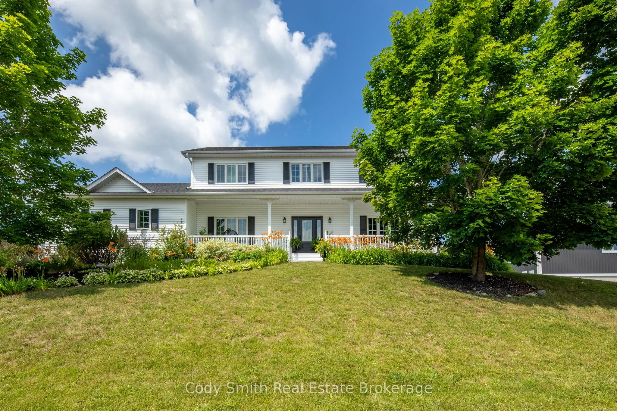 3 BRECHIN Crescent