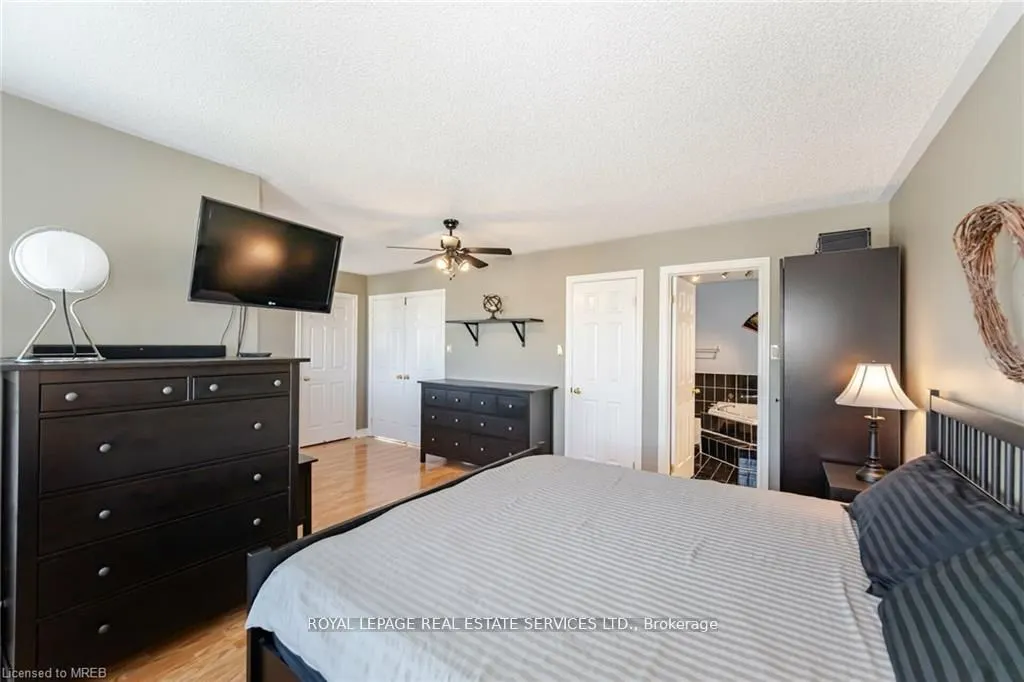 125 Ferndale Drive S