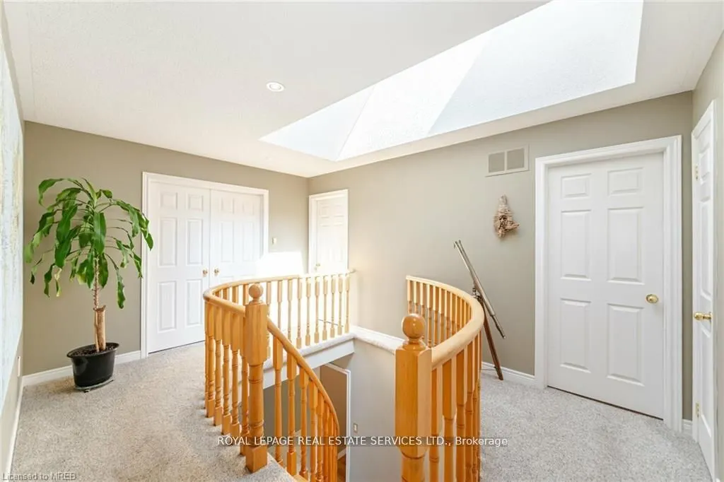 125 Ferndale Drive S