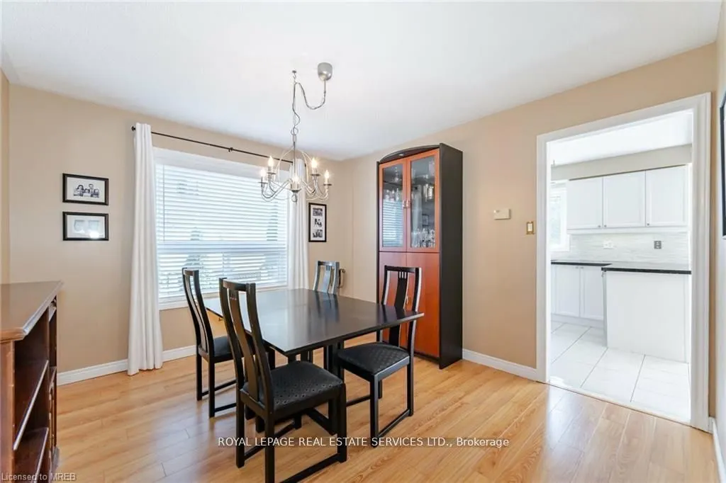 125 Ferndale Drive S