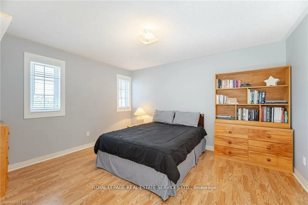 125 Ferndale Drive S