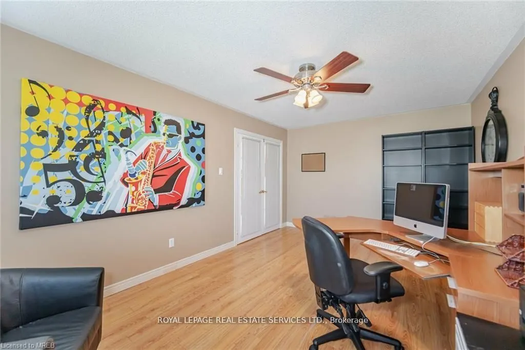 125 Ferndale Drive S