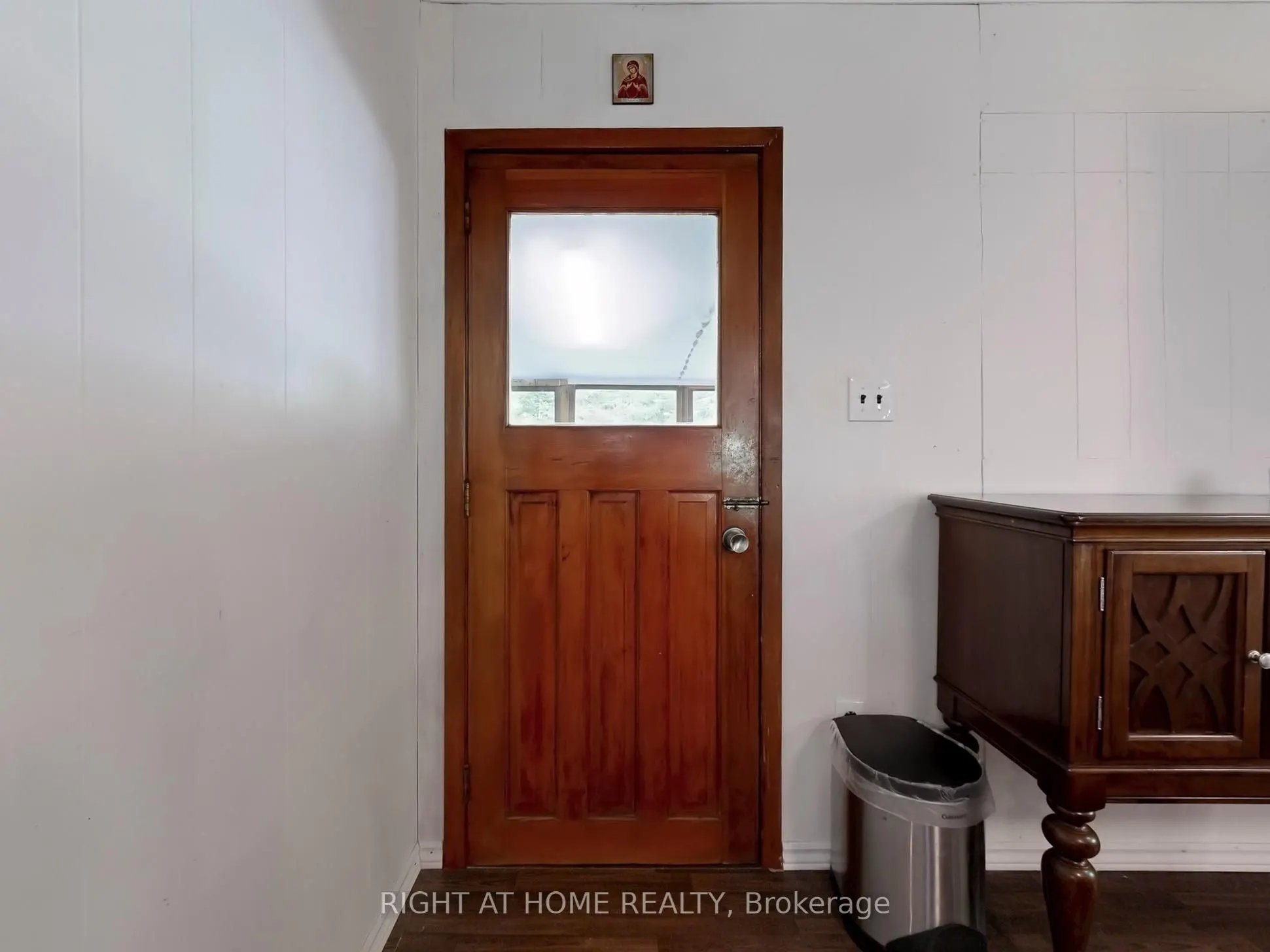 39 Rue  Jules  Leger Street