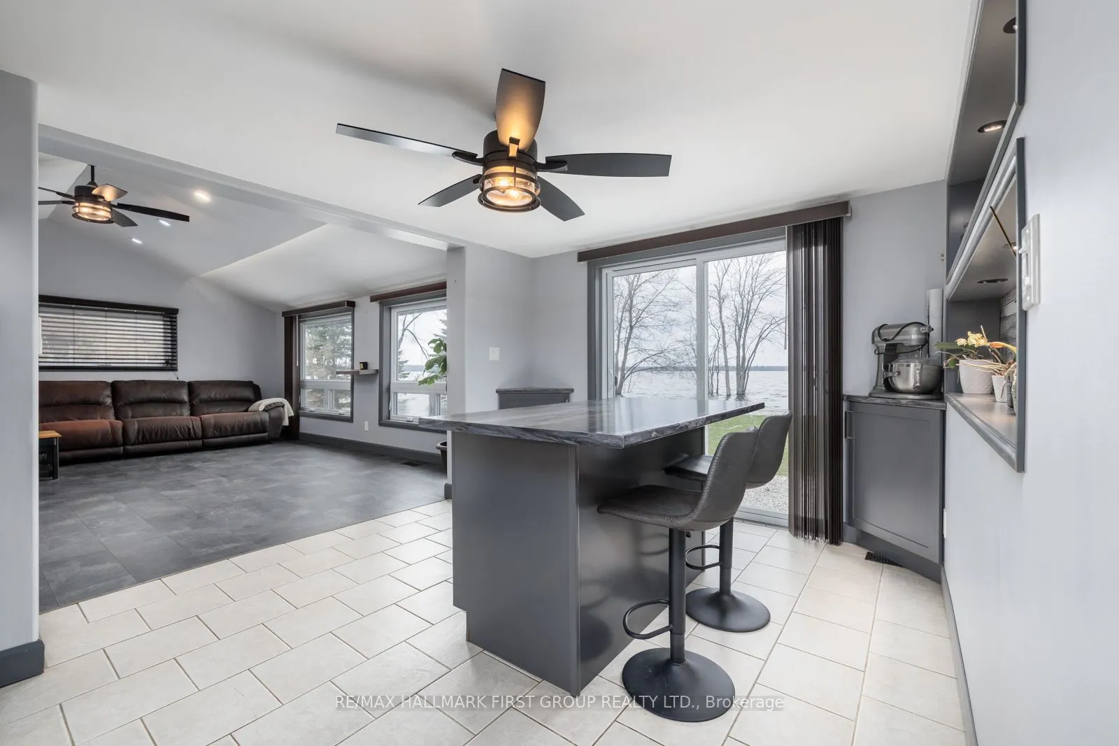6386 Bluebird Street