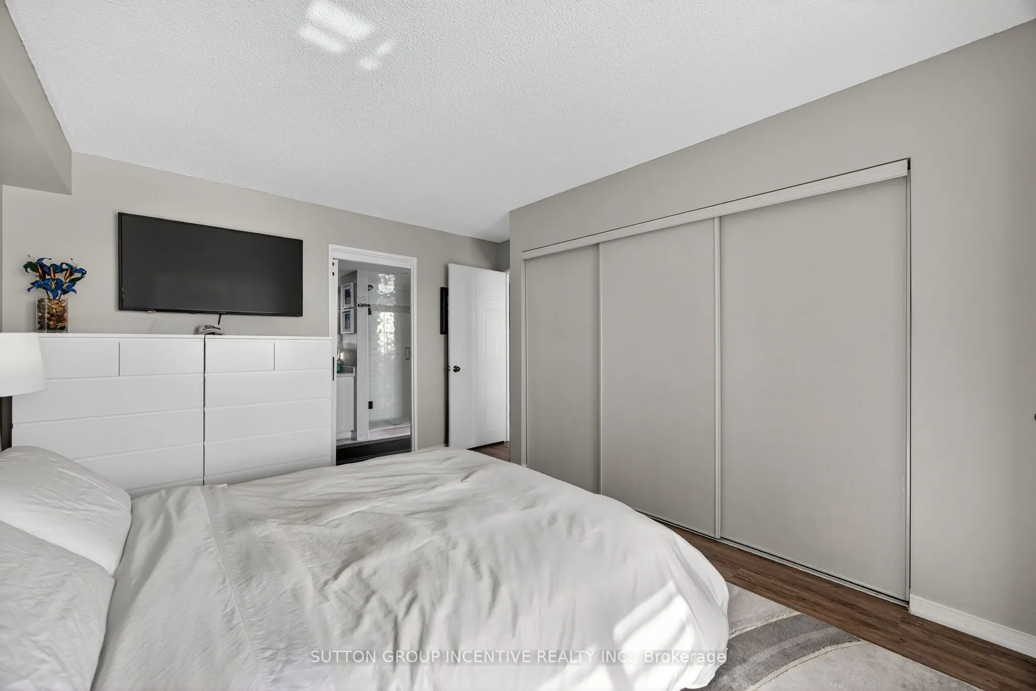 140 Dunlop Street E, #505
