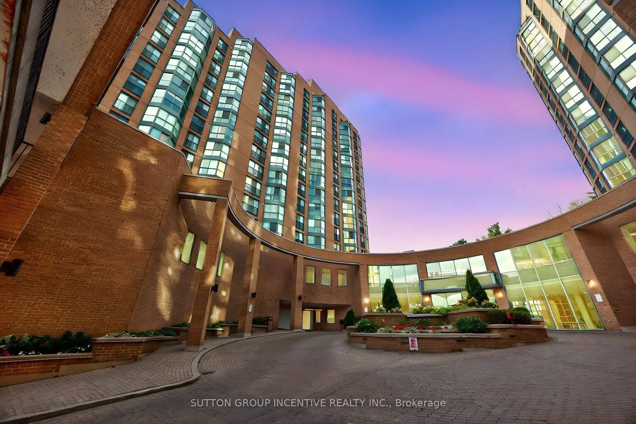 140 Dunlop Street E, #505