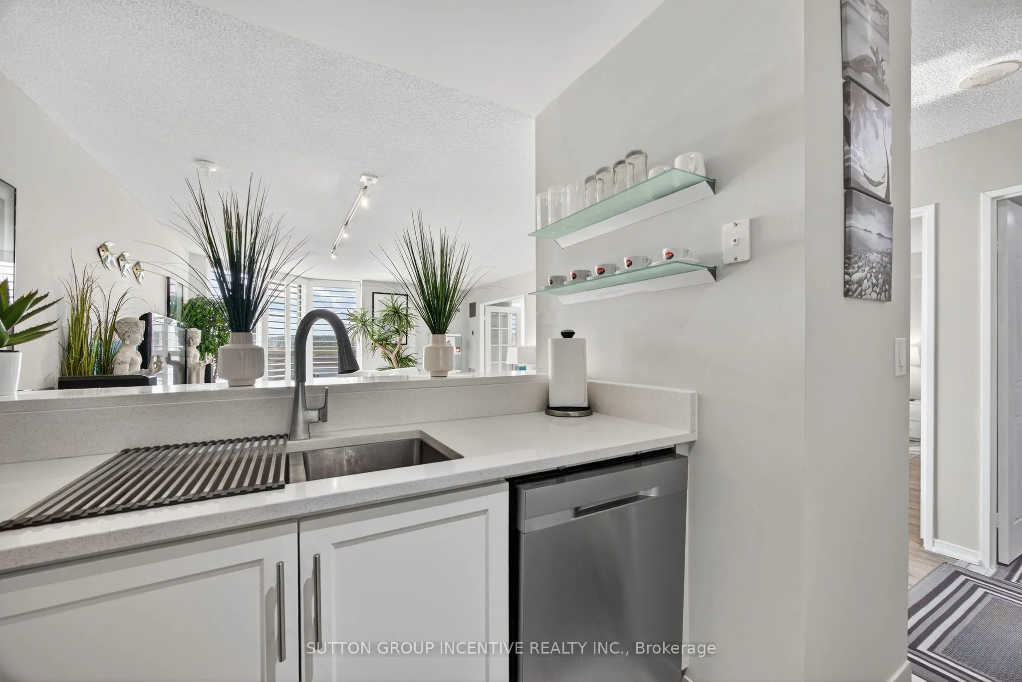 140 Dunlop Street E, #505