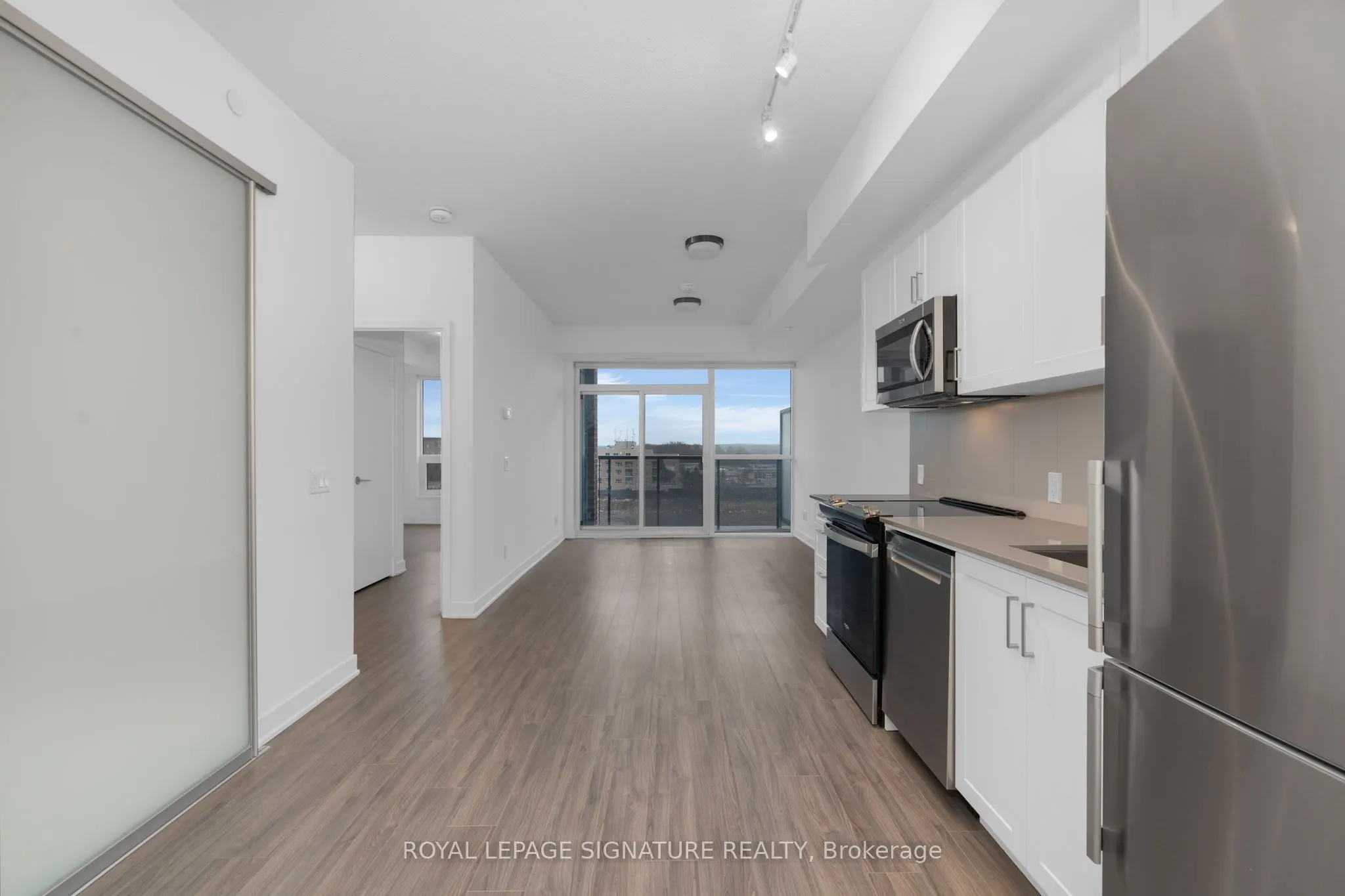 681 Yonge Street, #421