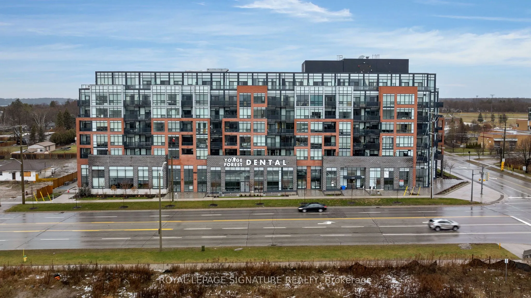 681 Yonge Street, #421