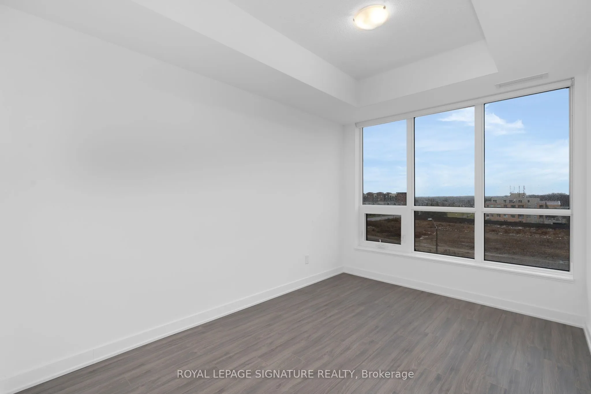 681 Yonge Street, #421