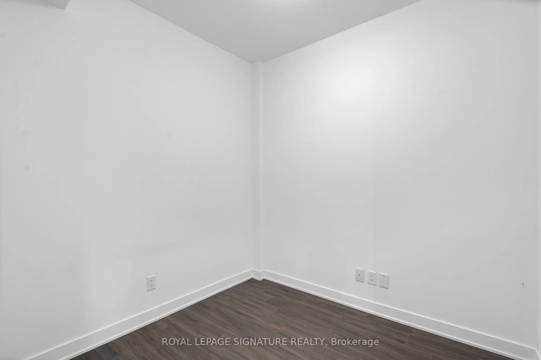 681 Yonge Street, #421