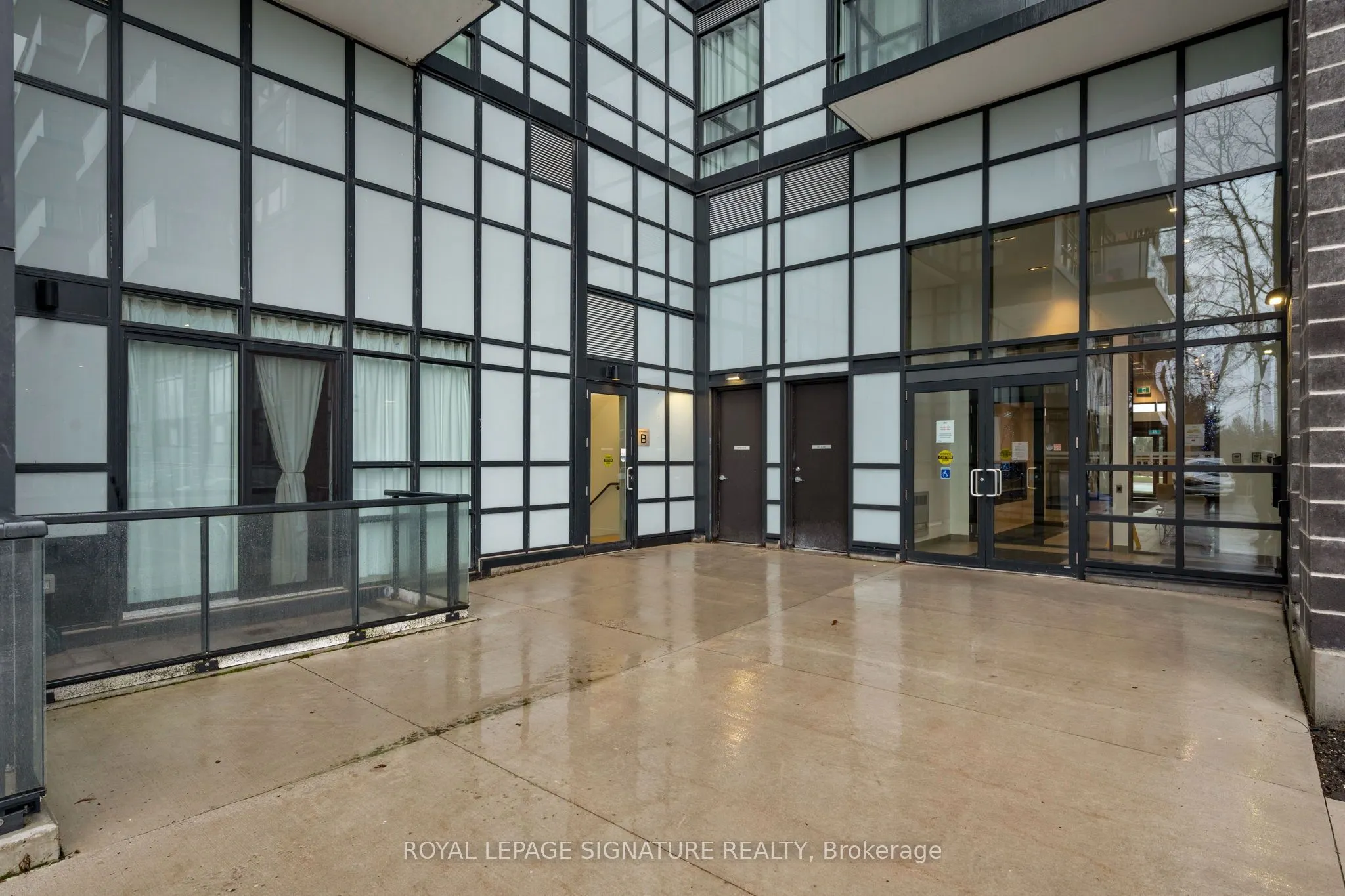 681 Yonge Street, #421