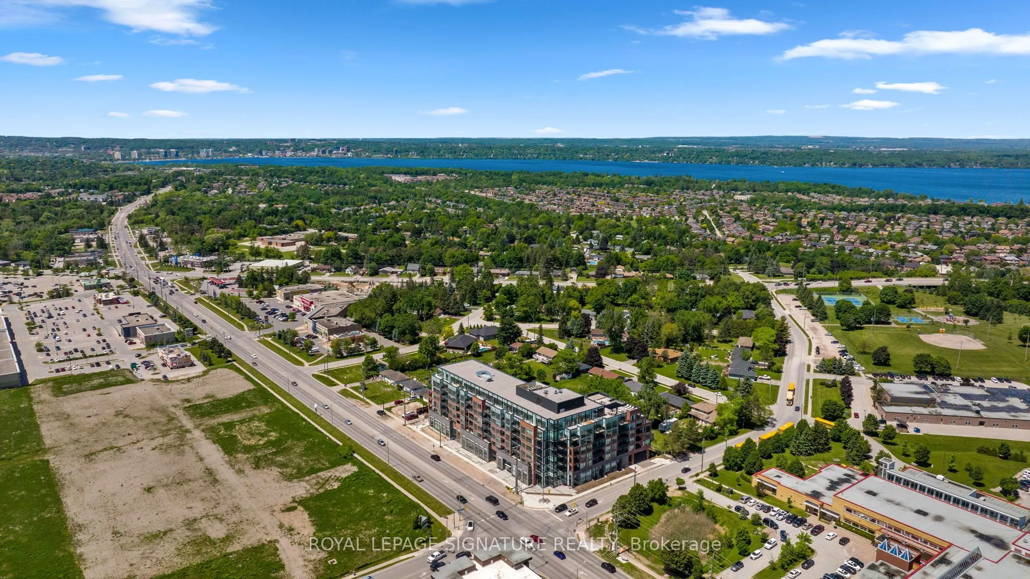 681 Yonge Street, #421