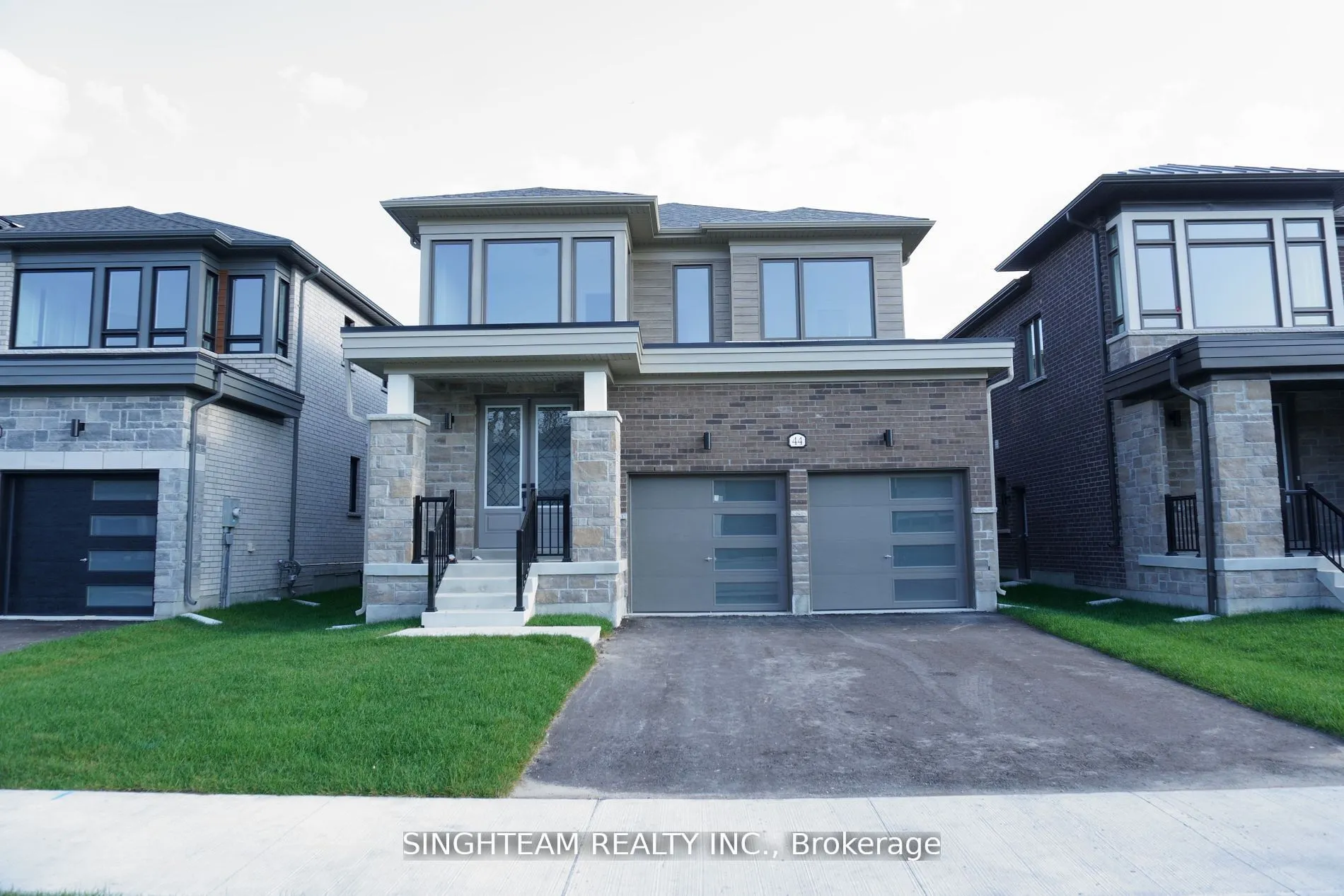 44 Del Ray Crescent