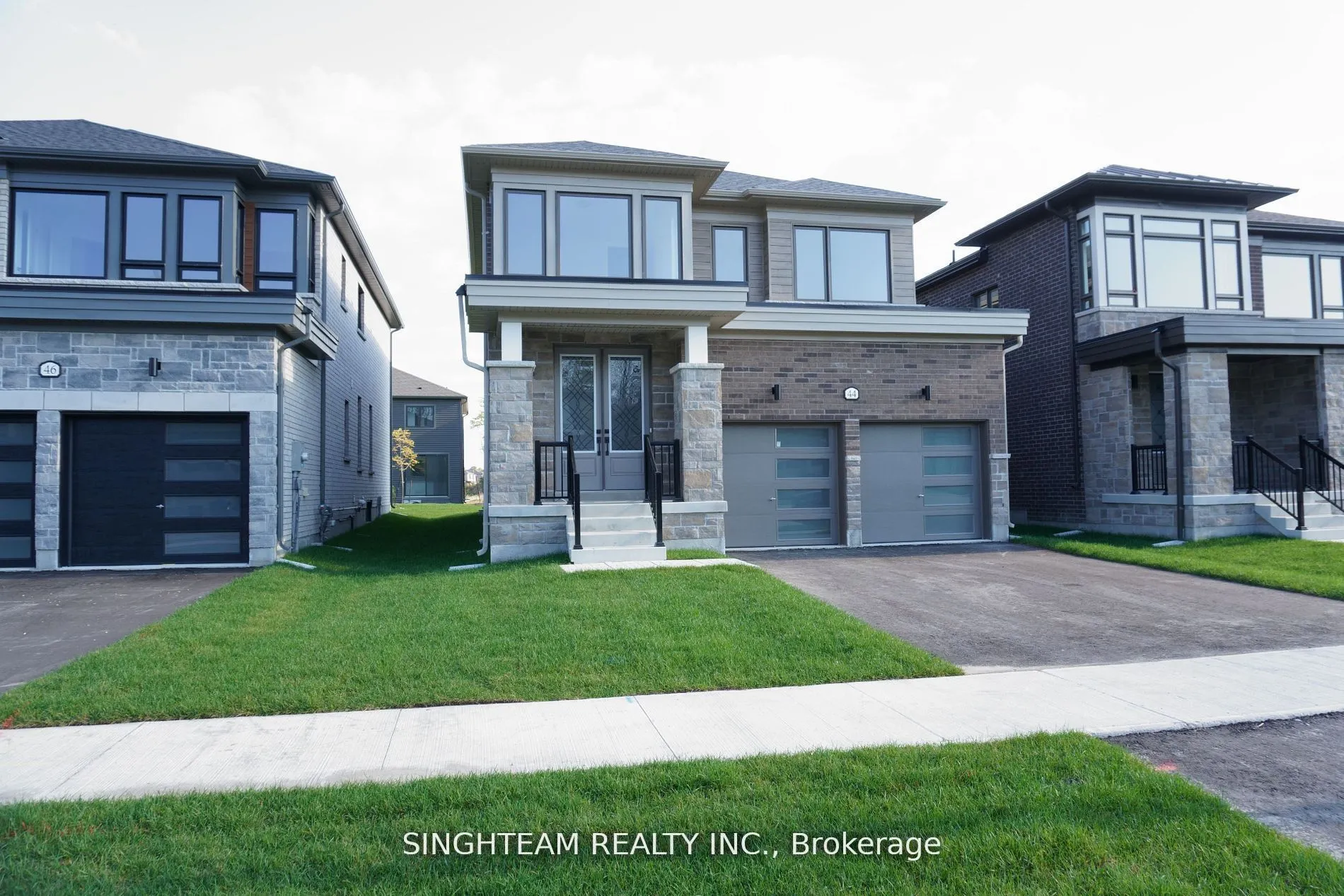 44 Del Ray Crescent