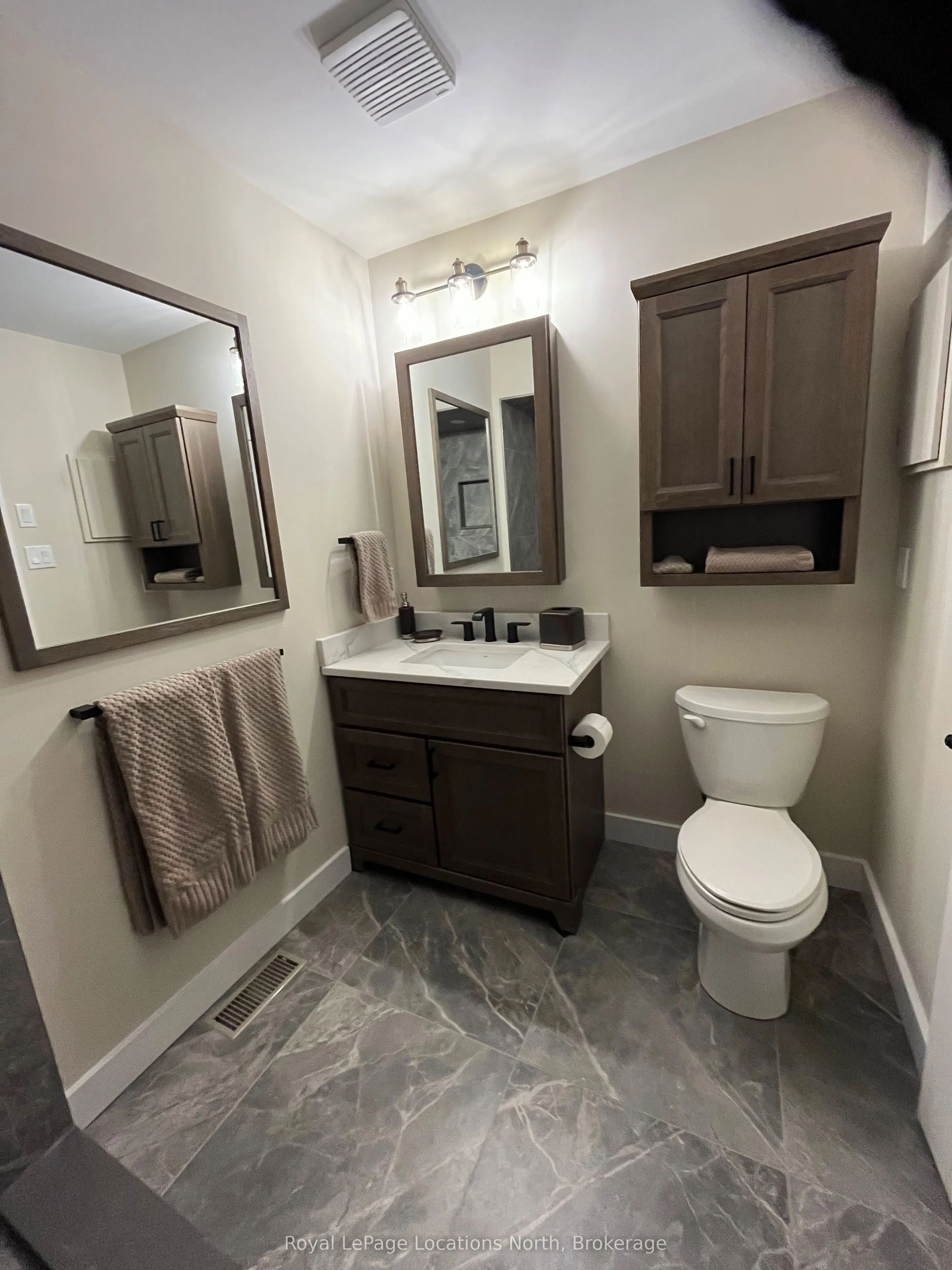 149 FAIRWAY Crescent, #68