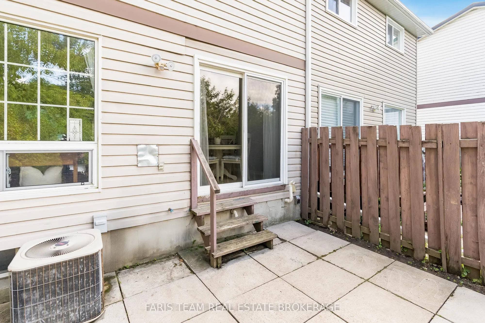 55 Barrett Crescent