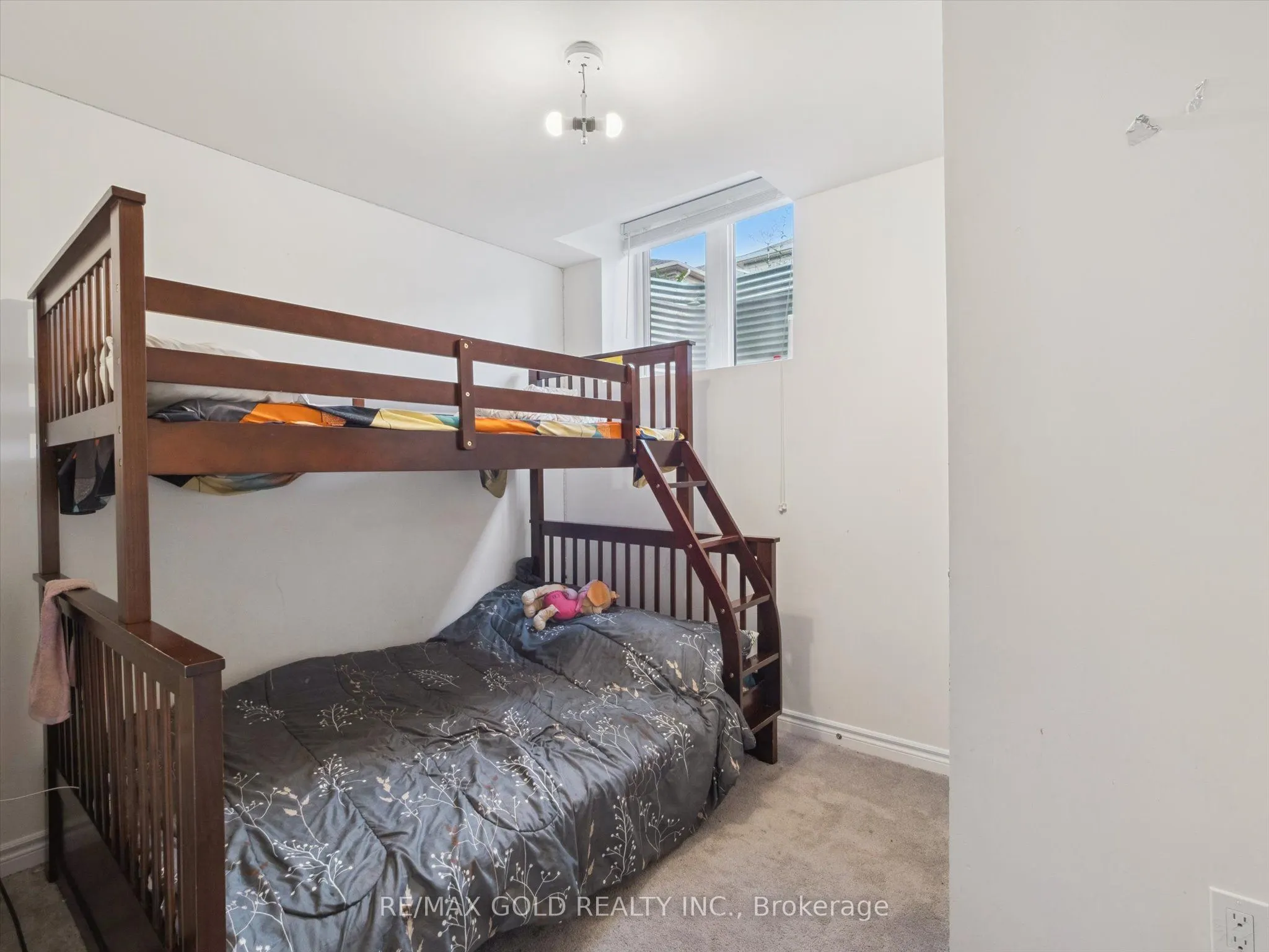 6 Bannister Road