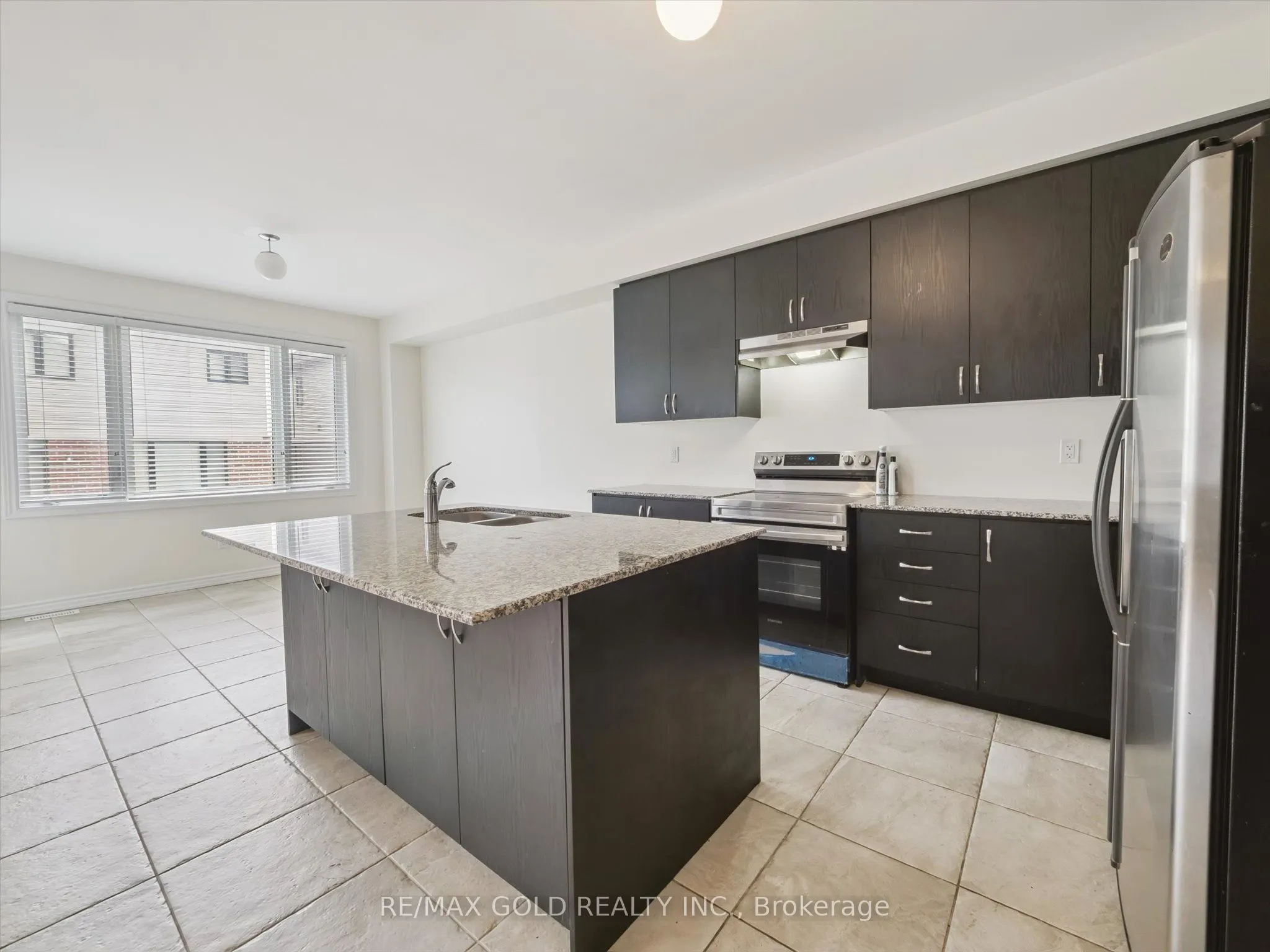 6 Bannister Road