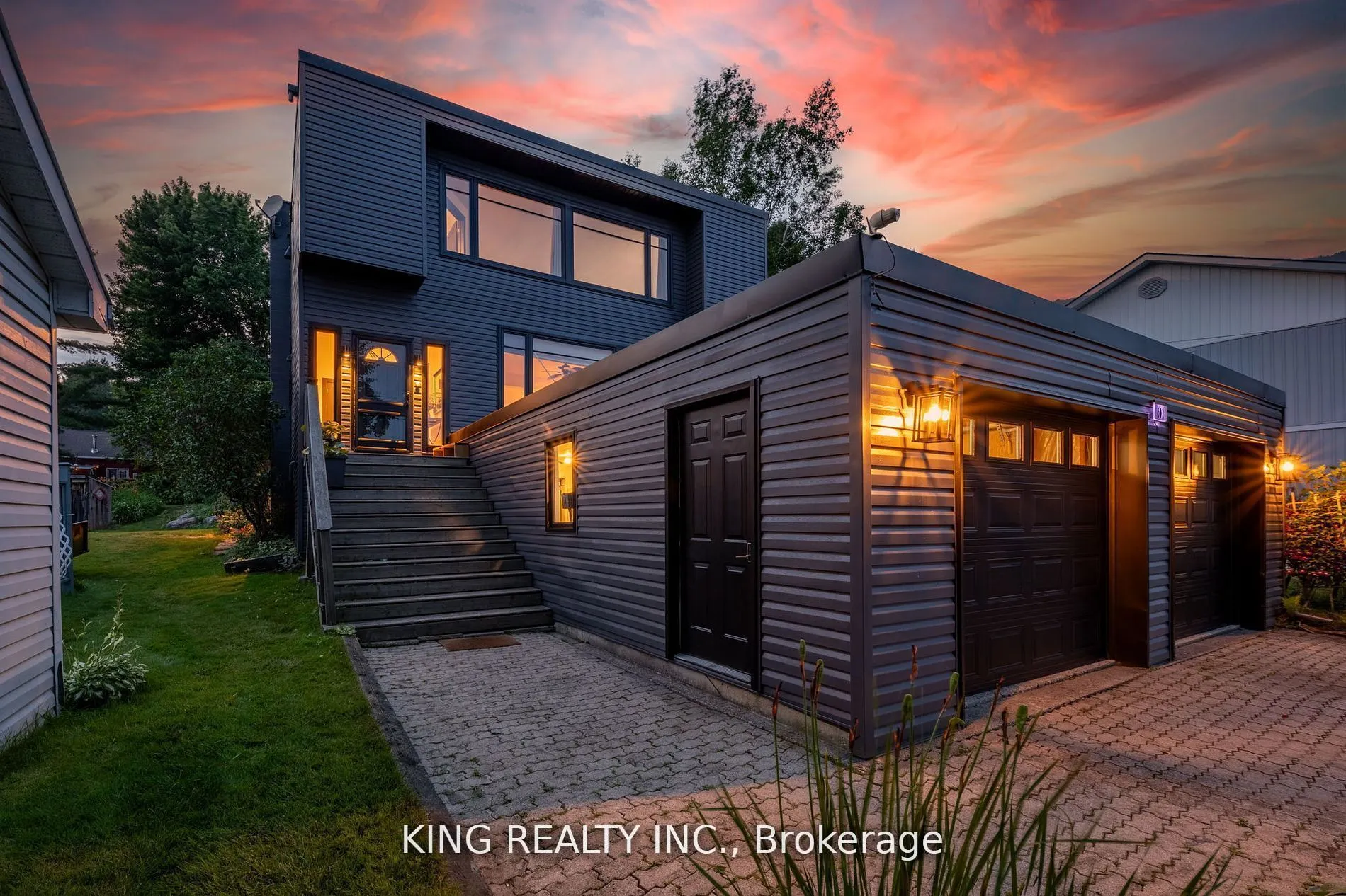 602 CHAMPLAIN Road