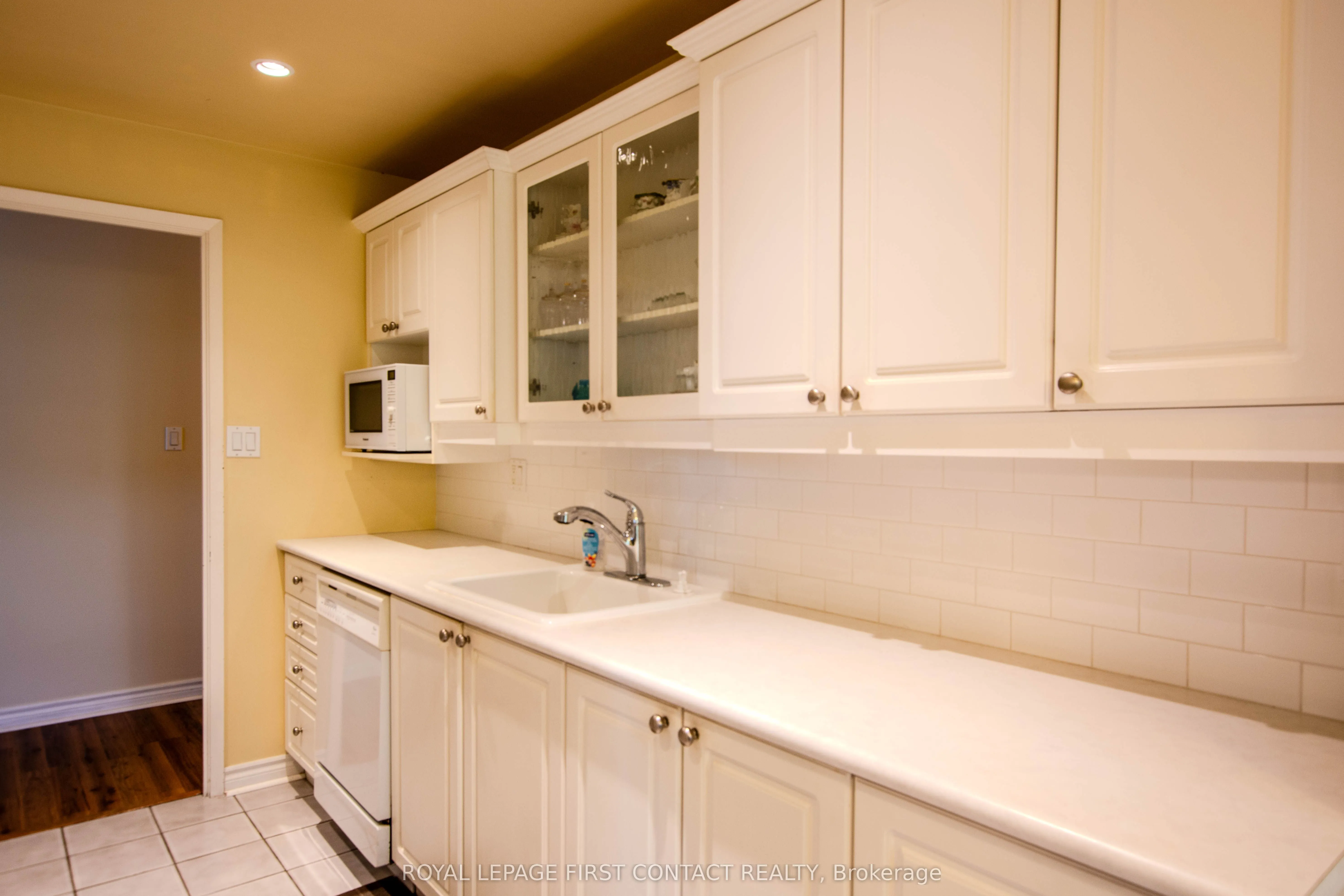 291 Blake Street, #401