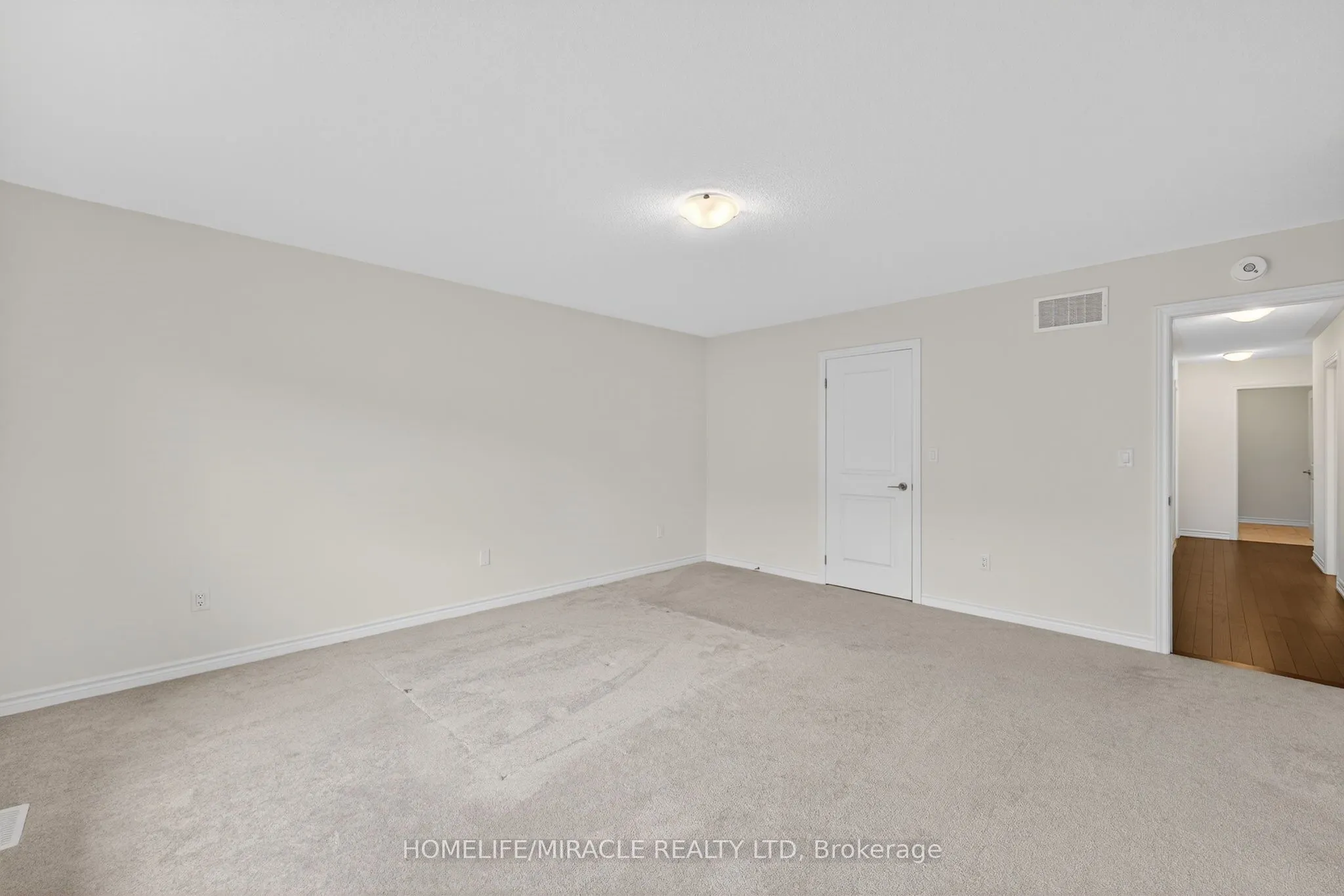 11 Phoenix Boulevard