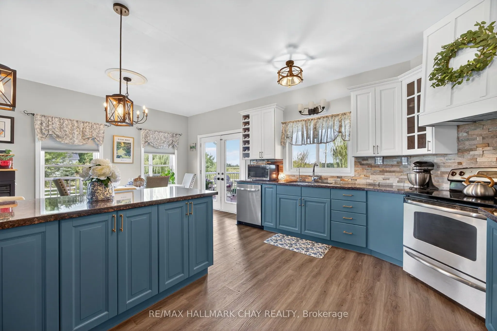 5518 Conc 7 Sunnidale Concession