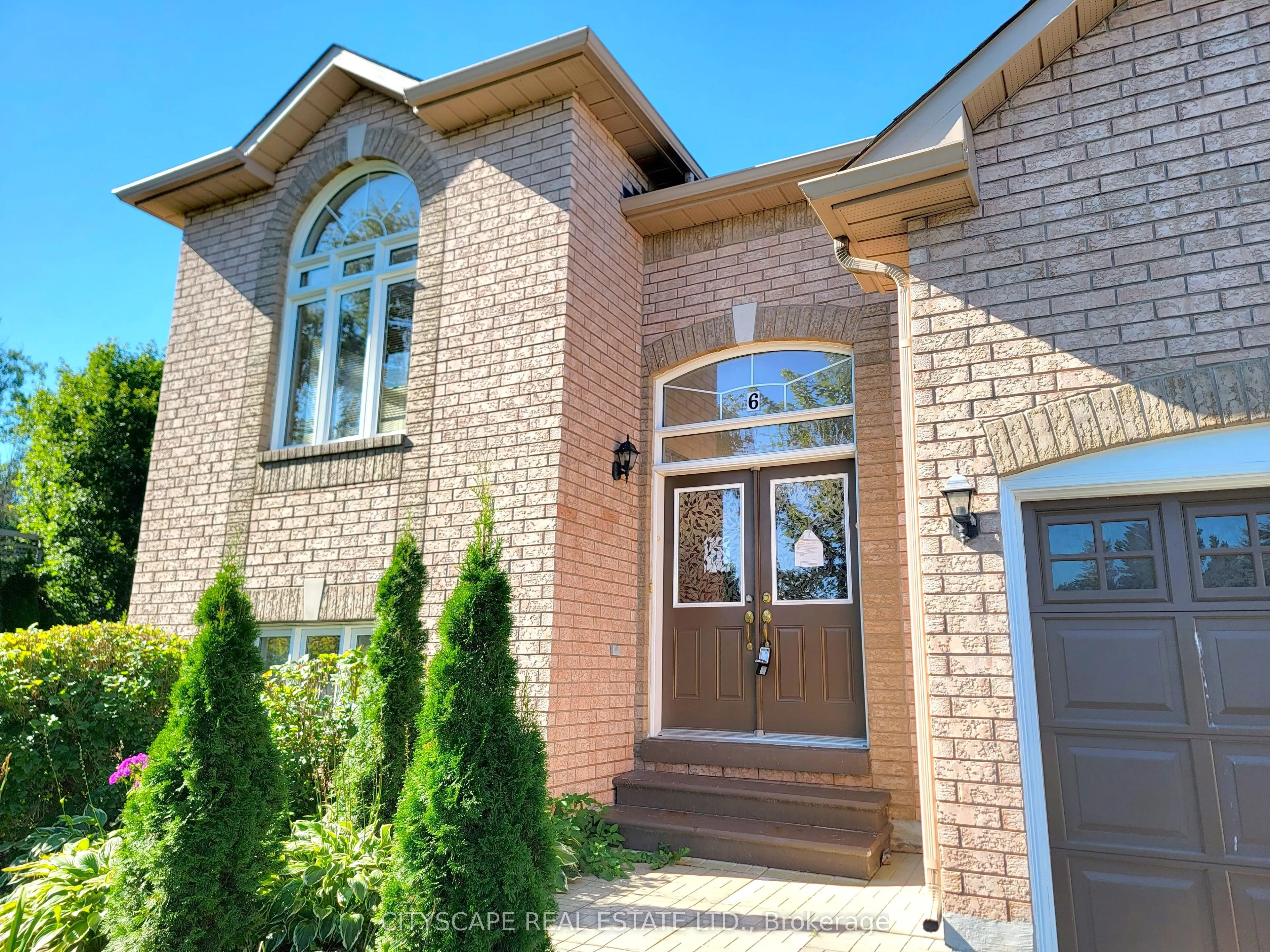 6 Cherry Sands Crescent