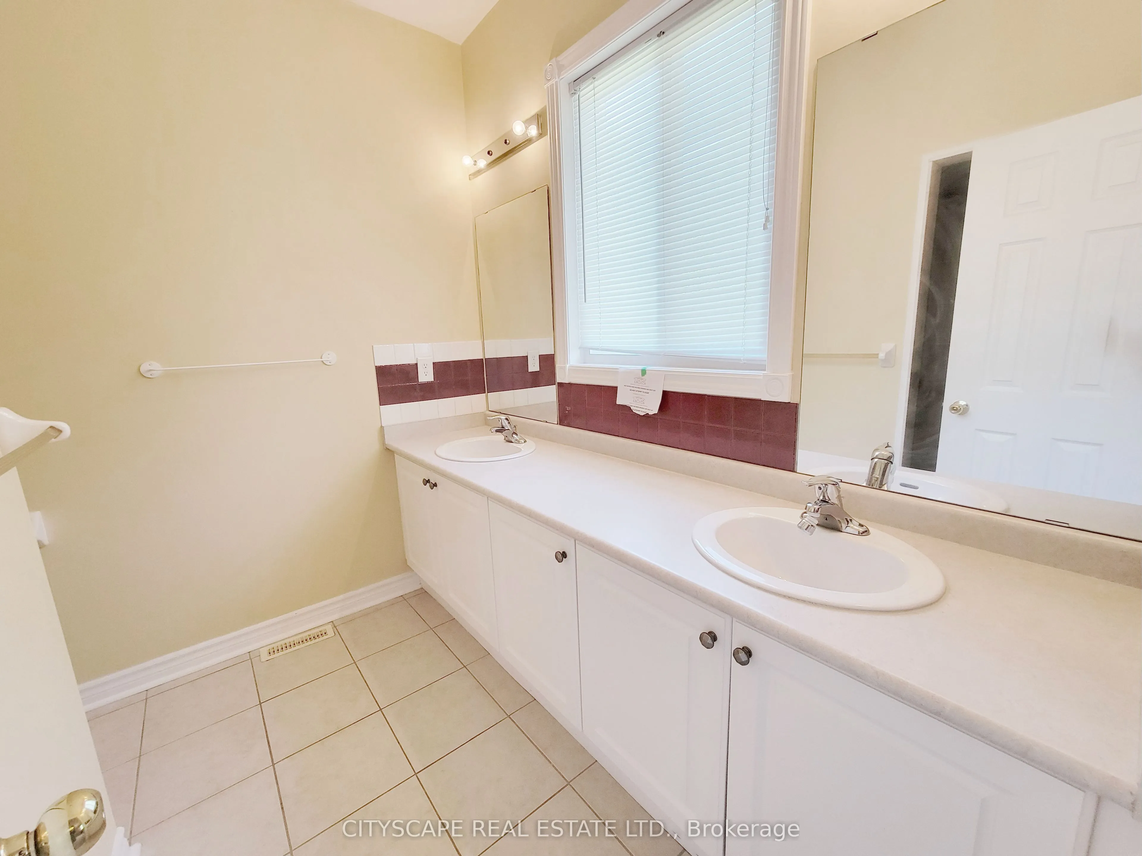 6 Cherry Sands Crescent