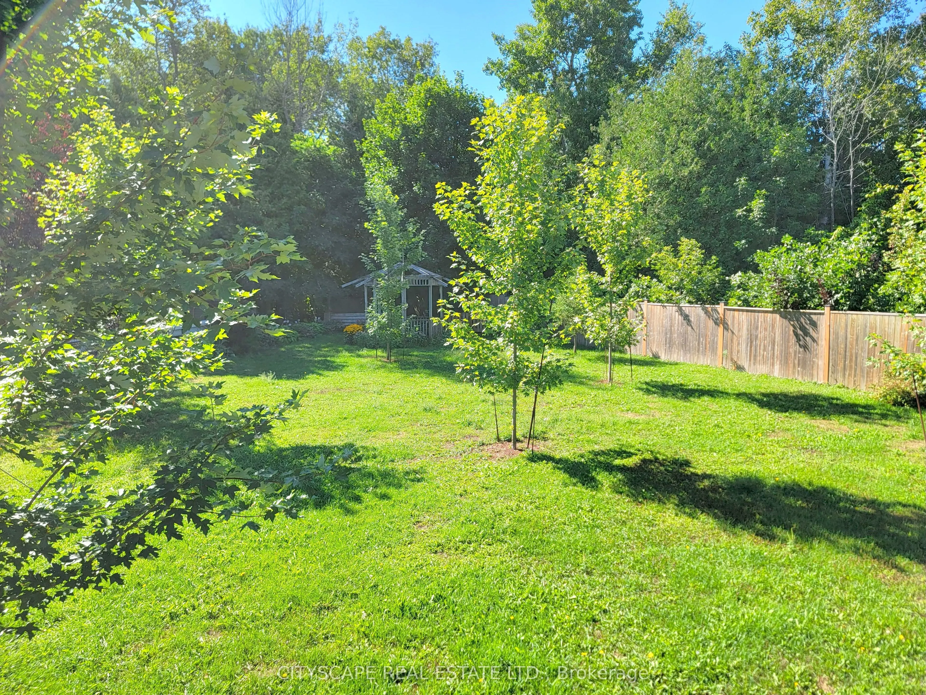 6 Cherry Sands Crescent