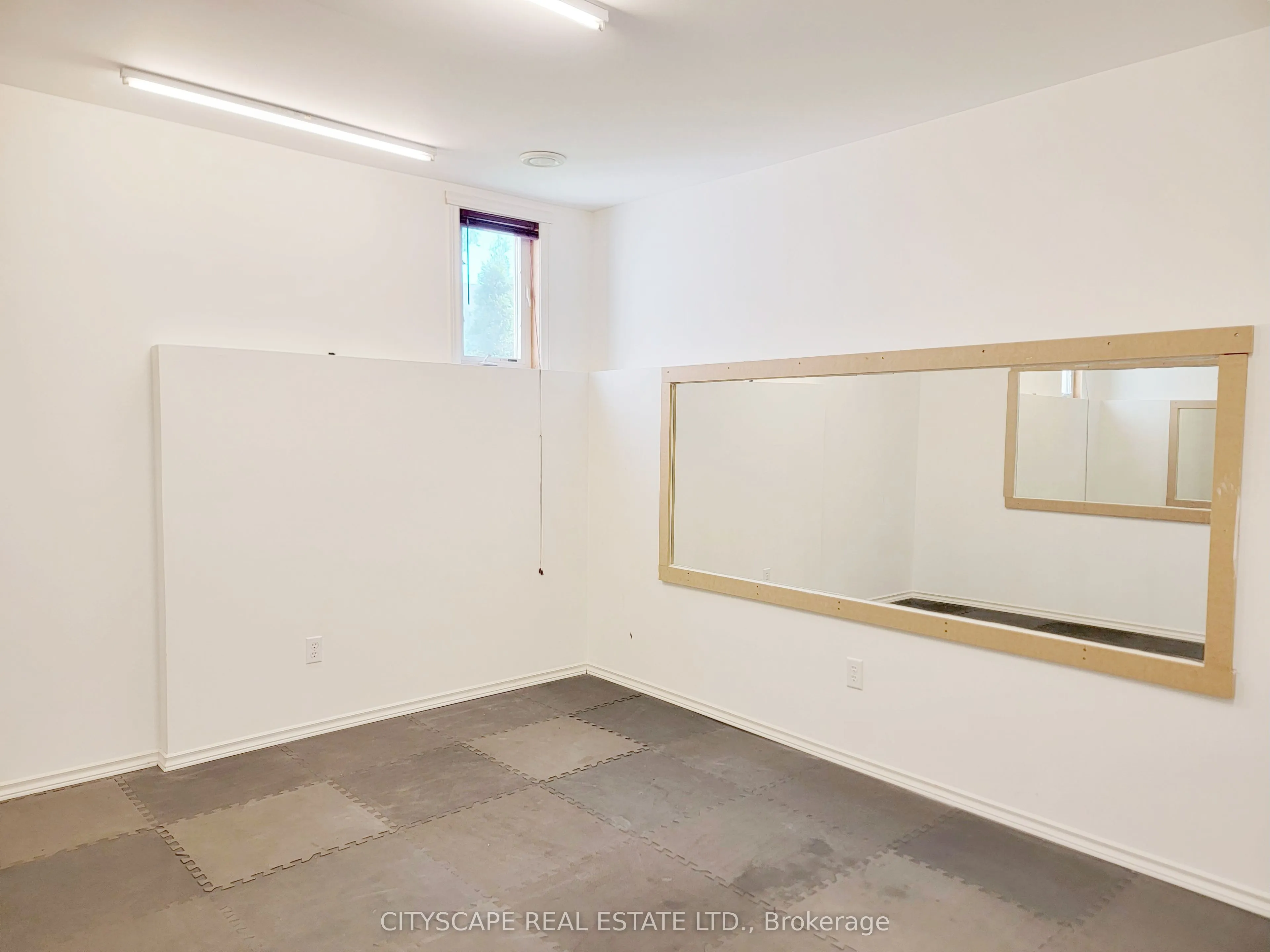 6 Cherry Sands Crescent