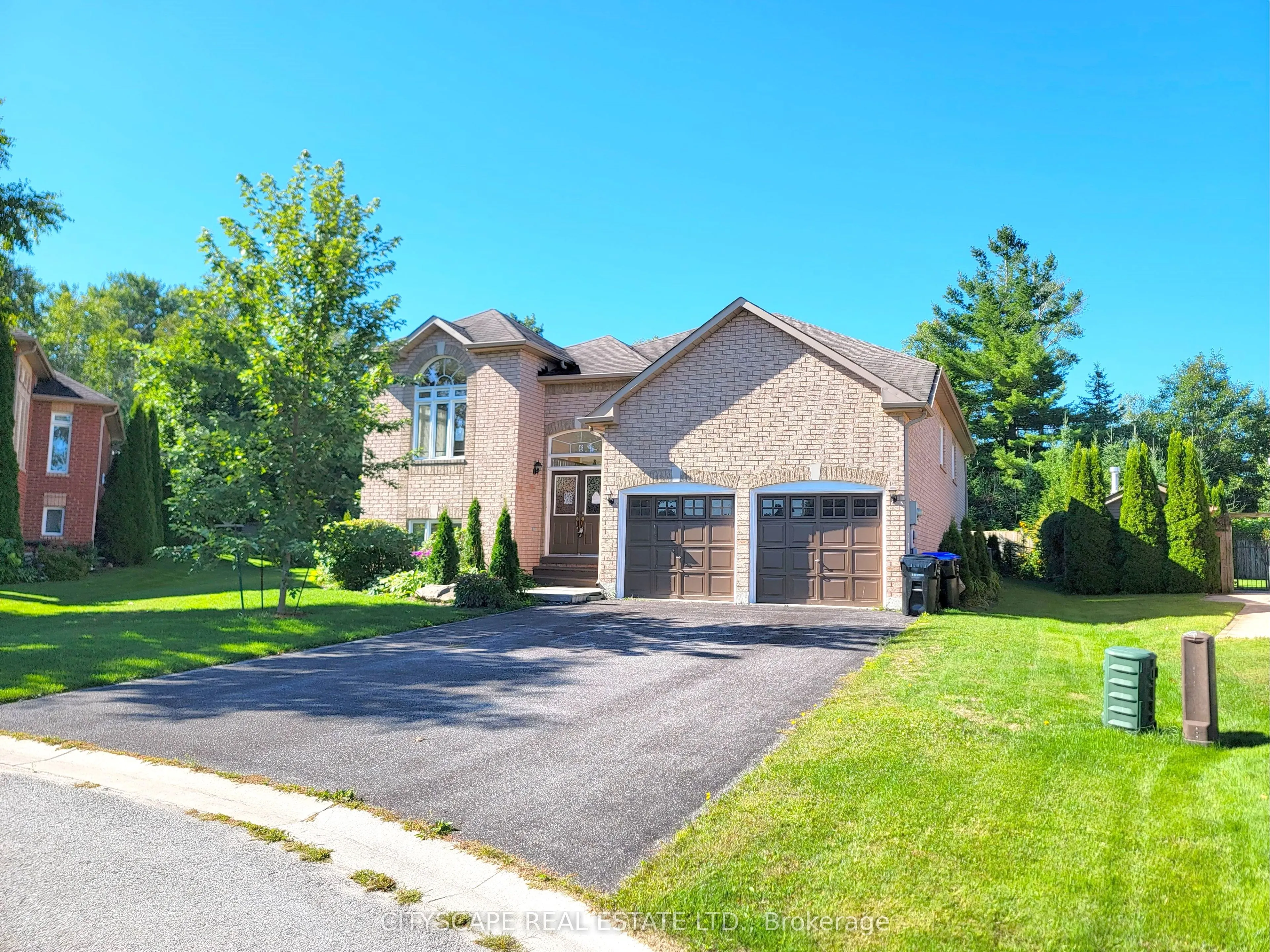 6 Cherry Sands Crescent