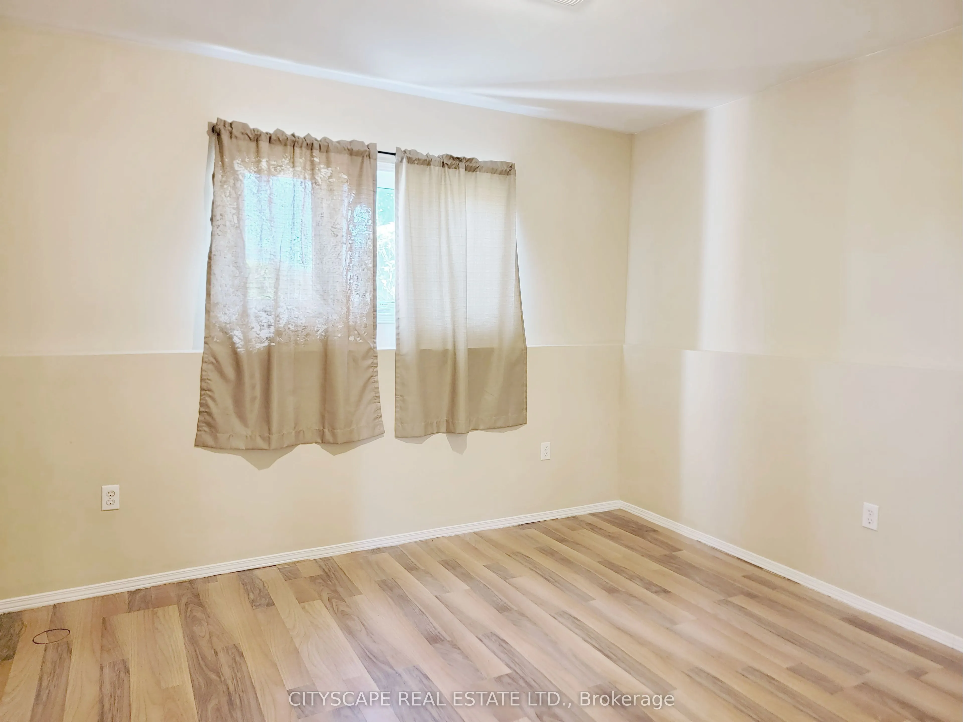 6 Cherry Sands Crescent