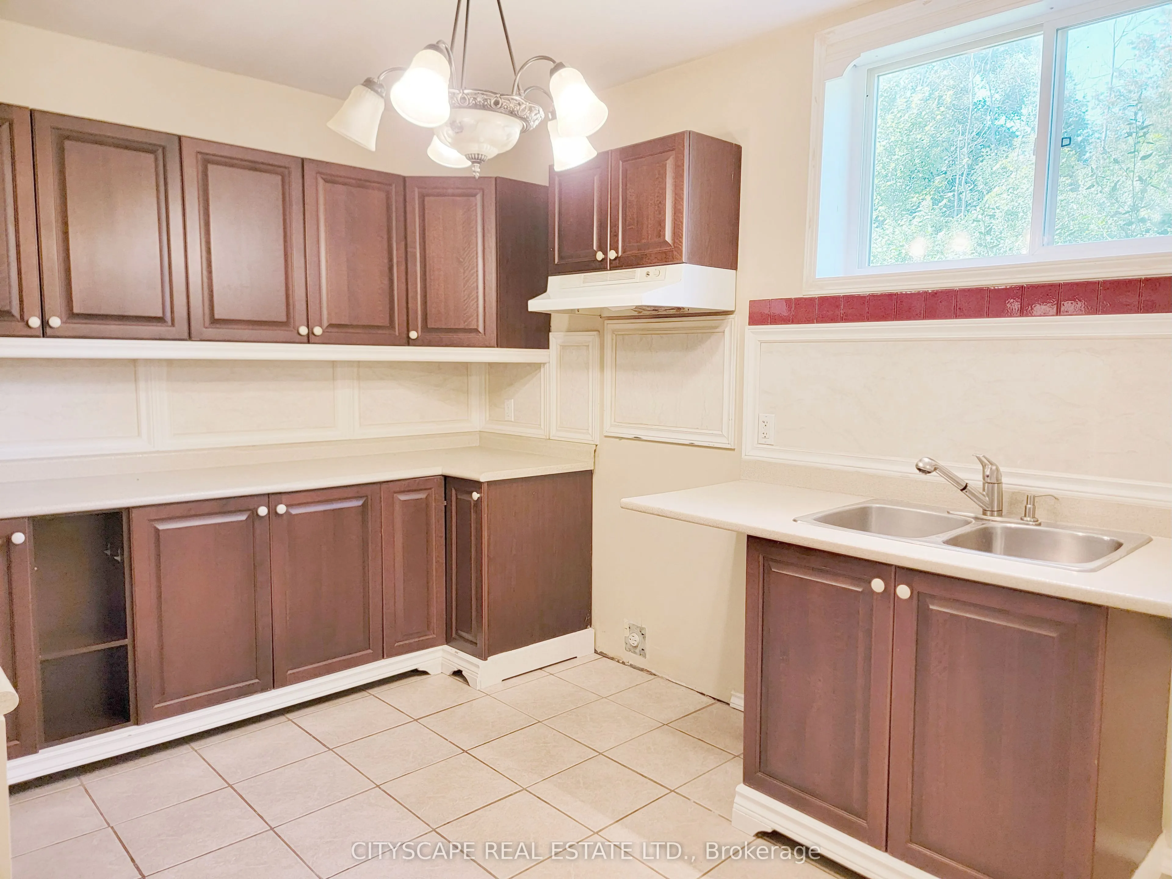 6 Cherry Sands Crescent