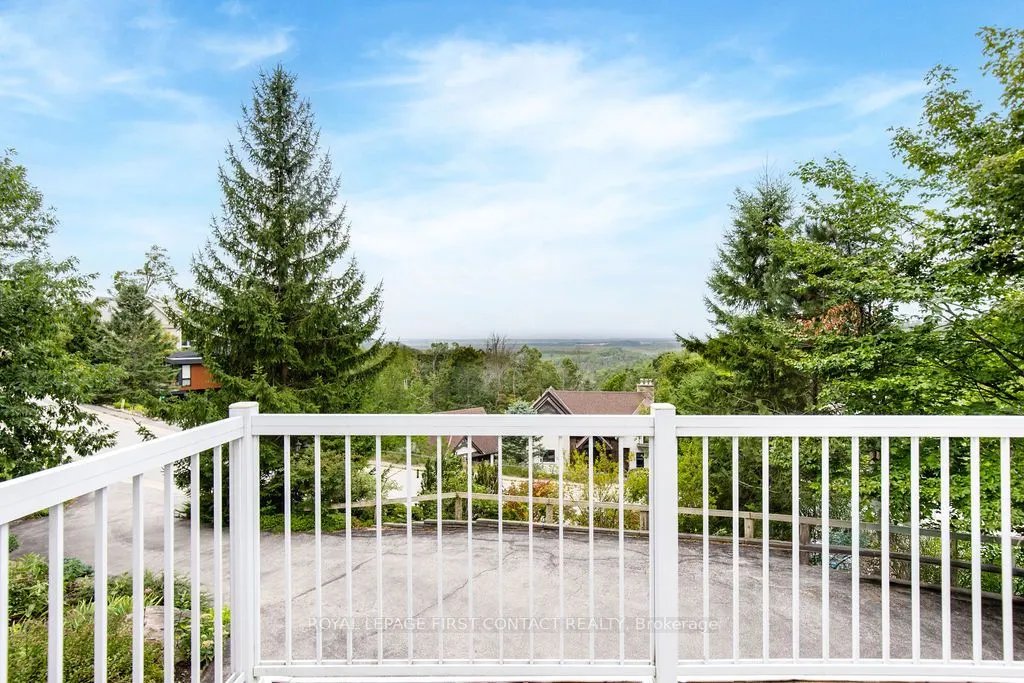 14 Valleycrest Drive