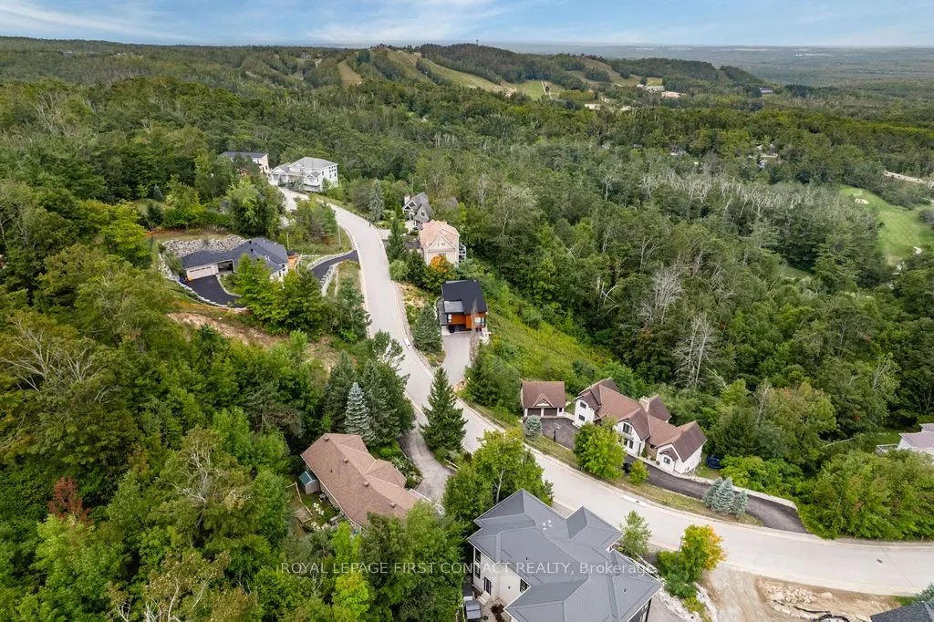 14 Valleycrest Drive