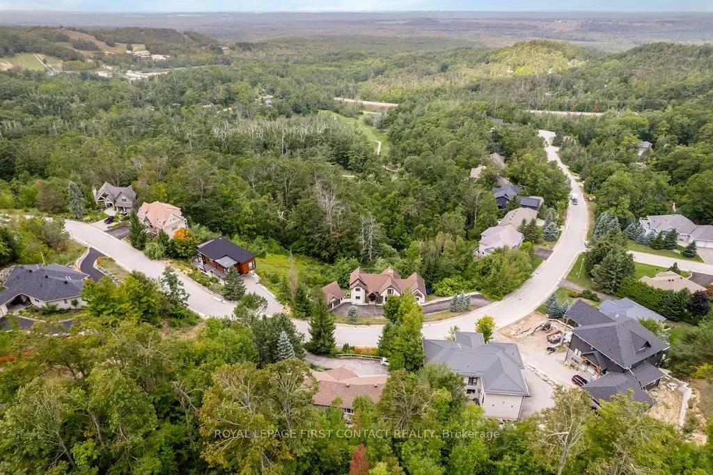 14 Valleycrest Drive